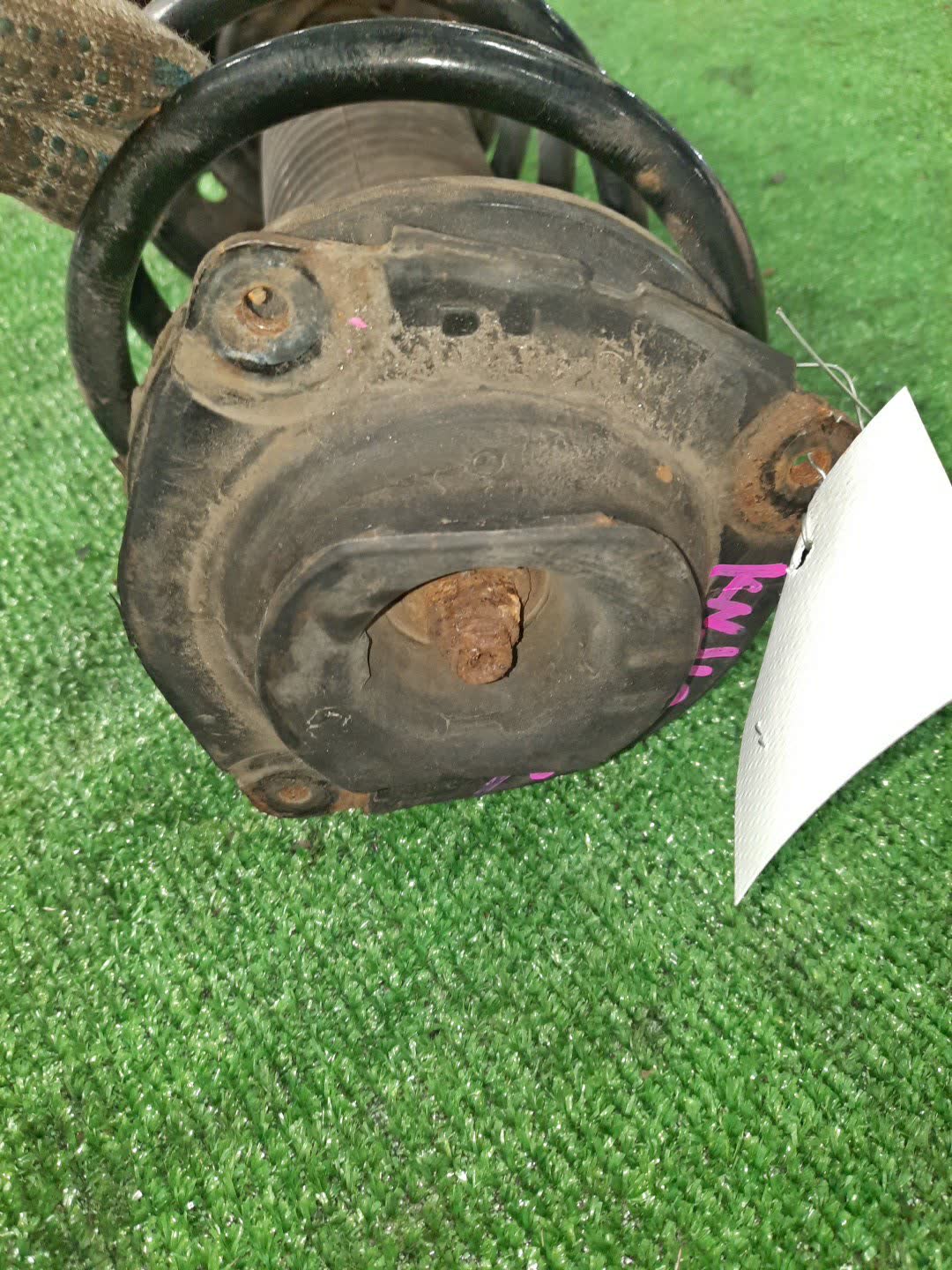 Стойка правая передняя NISSAN DUALIS, X-TRAIL KNJ10, NJ10, NT31, DNT31, TNT31 MR20DE, M9R, QR25DE 3 ракурс