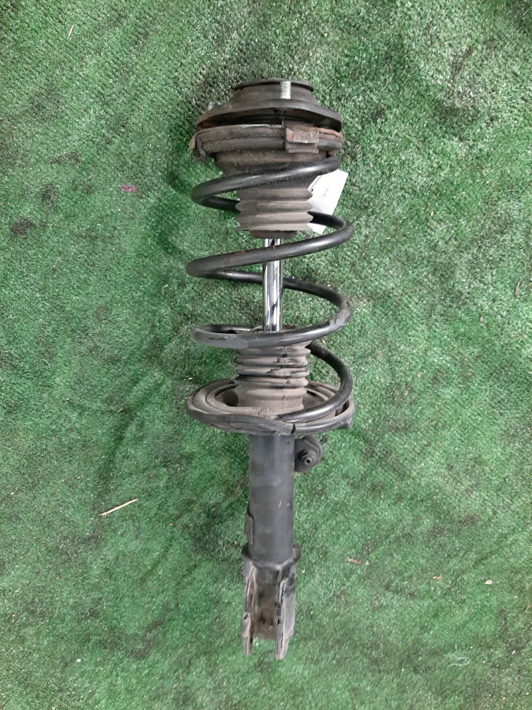 Стойка левая передняя TOYOTA OPA ACT10, ZCT10 1AZ-FSE, 1ZZ-FE 1 ракурс