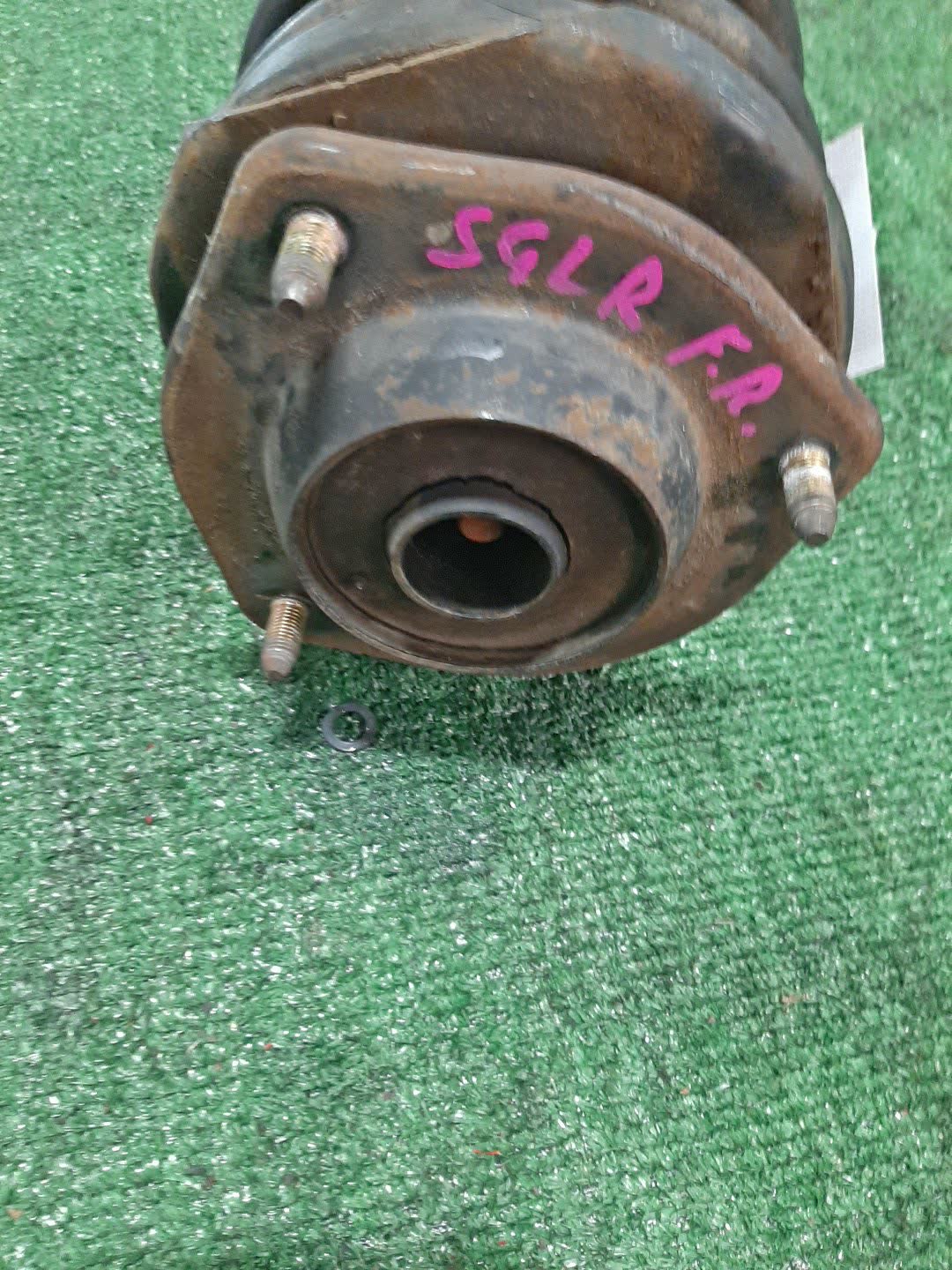 Стойка правая передняя MAZDA FORD FRIDA, BONGO FRIENDEE SGLRF, SG5WF, SGLR, SGL5 WL-TE, WL-T 2 ракурс