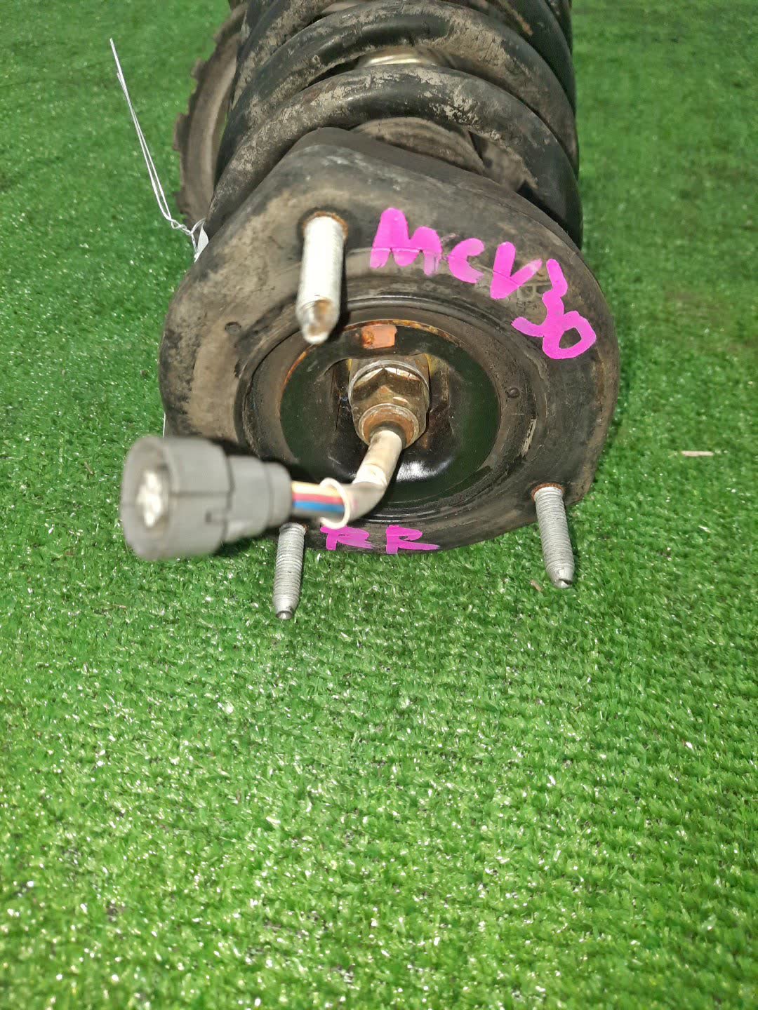 Стойка правая задняя TOYOTA CAMRY, WINDOM ACV30, MCV30 2AZ-FE, 1MZ-FE 2 ракурс