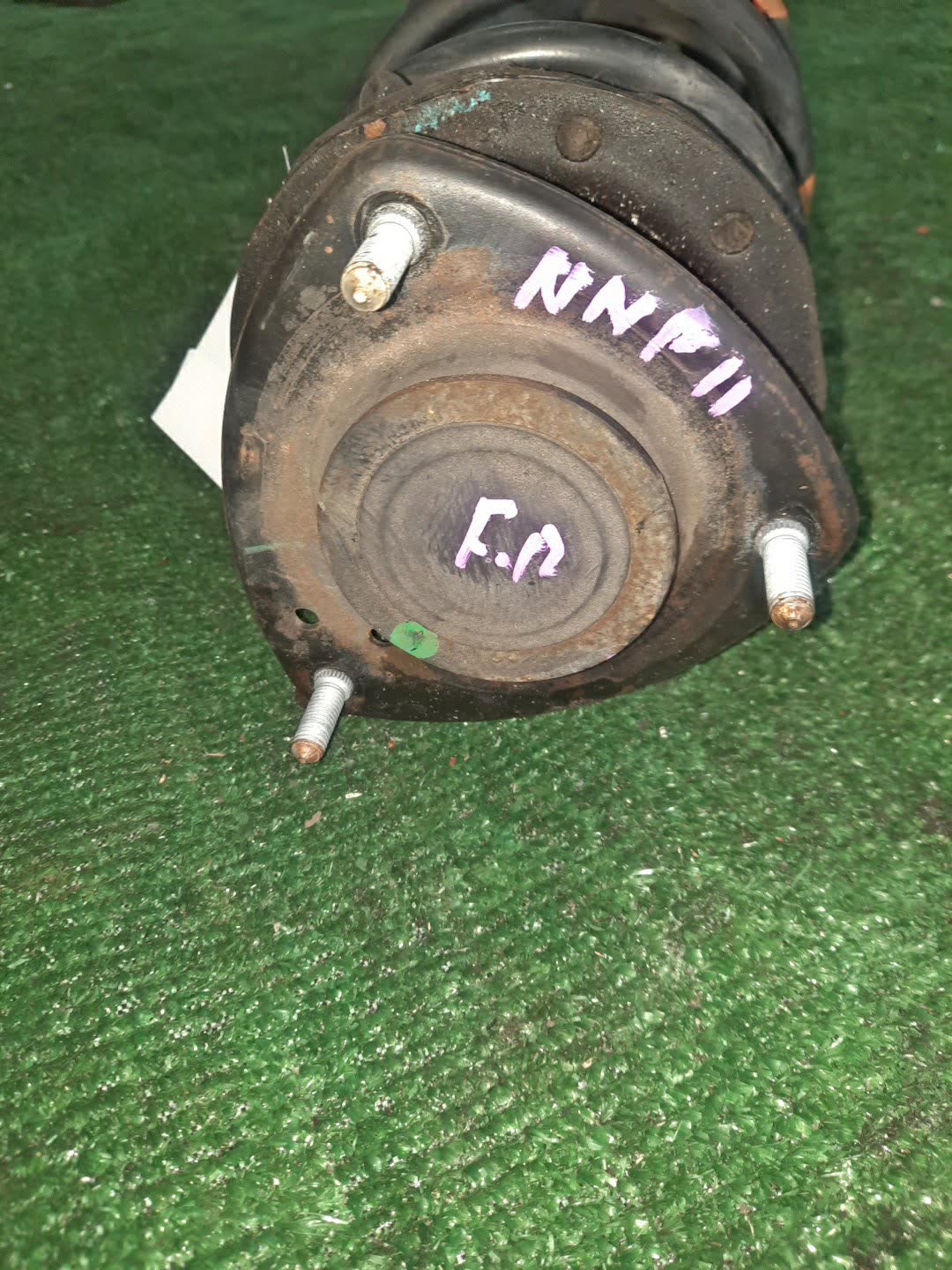 Стойка правая передняя TOYOTA FUNCARGO, IST, PLATZ, RAUM, VITZ, WILL VI, PROBOX, BB, PORTE, SUCCEED, WILL CYPHA NCP20, NCP21, NCP60, NCP61, NCP12, SCP11, NCZ20, SCP10, NCP10, SCP13, NCP13, NCP19, NCP51V, NCP58G, NCP50V, NLP51, NCP52V, NCP30, NCP31, N