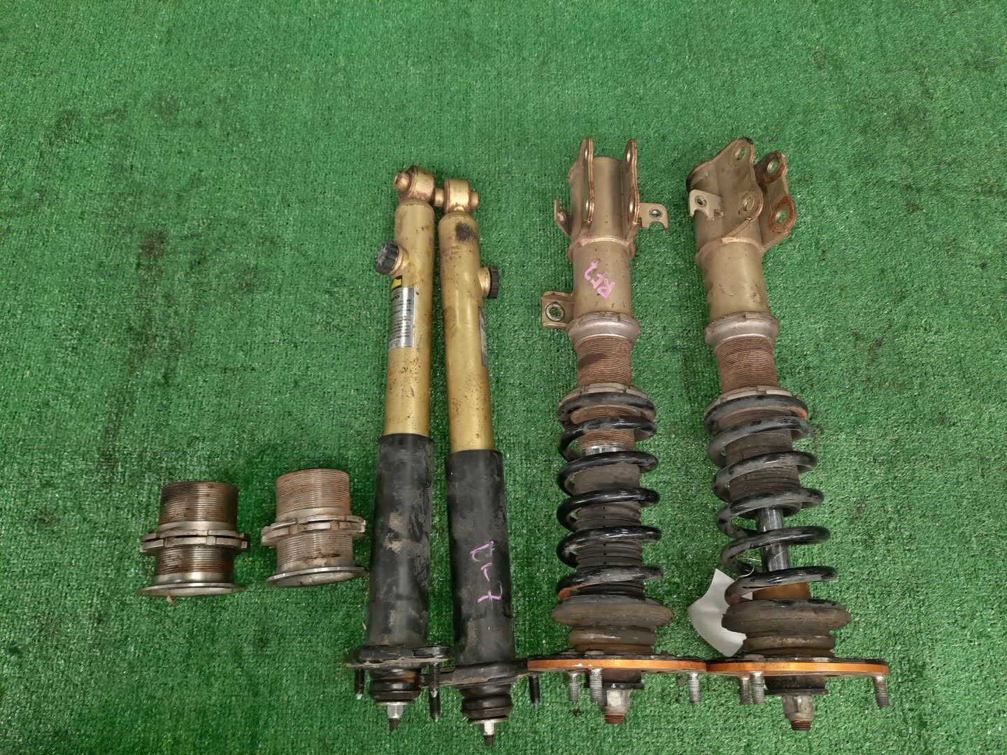 Стойка HONDA STEPWGN RF7 K24A 1 ракурс