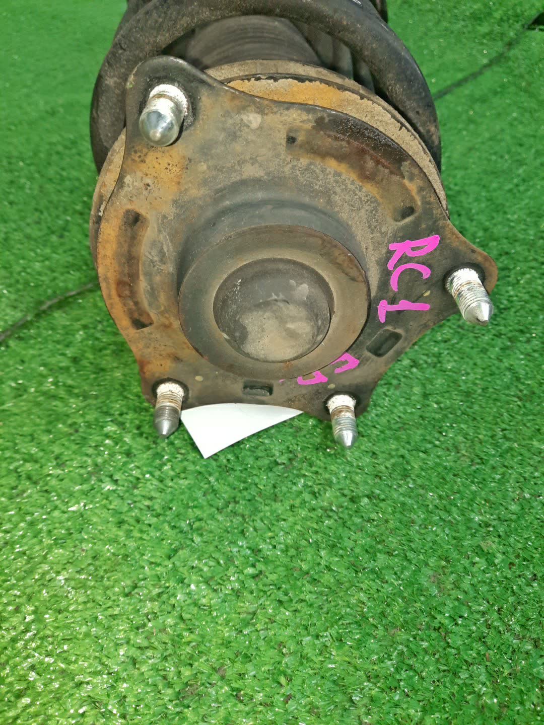 Стойка правая передняя HONDA ODYSSEY RC1 K24W 2 ракурс