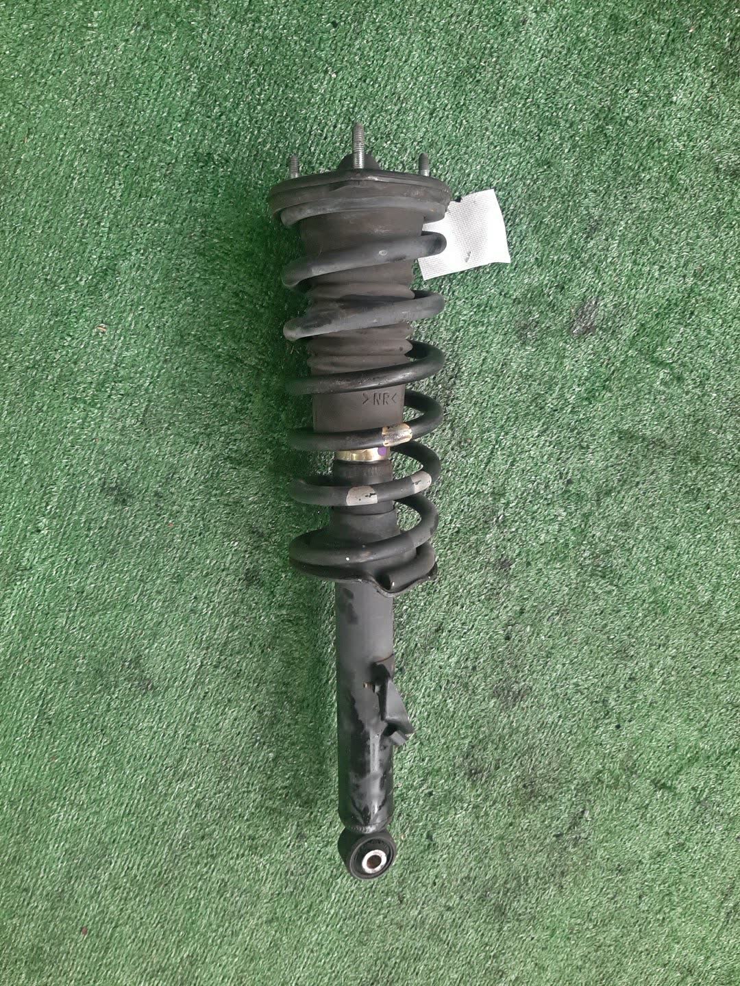 Стойка левая передняя TOYOTA PROGRES JCG11 2JZ-GE 1 ракурс Стойка левая передняя TOYOTA PROGRES JCG11 2JZ-GE 1 ракурс