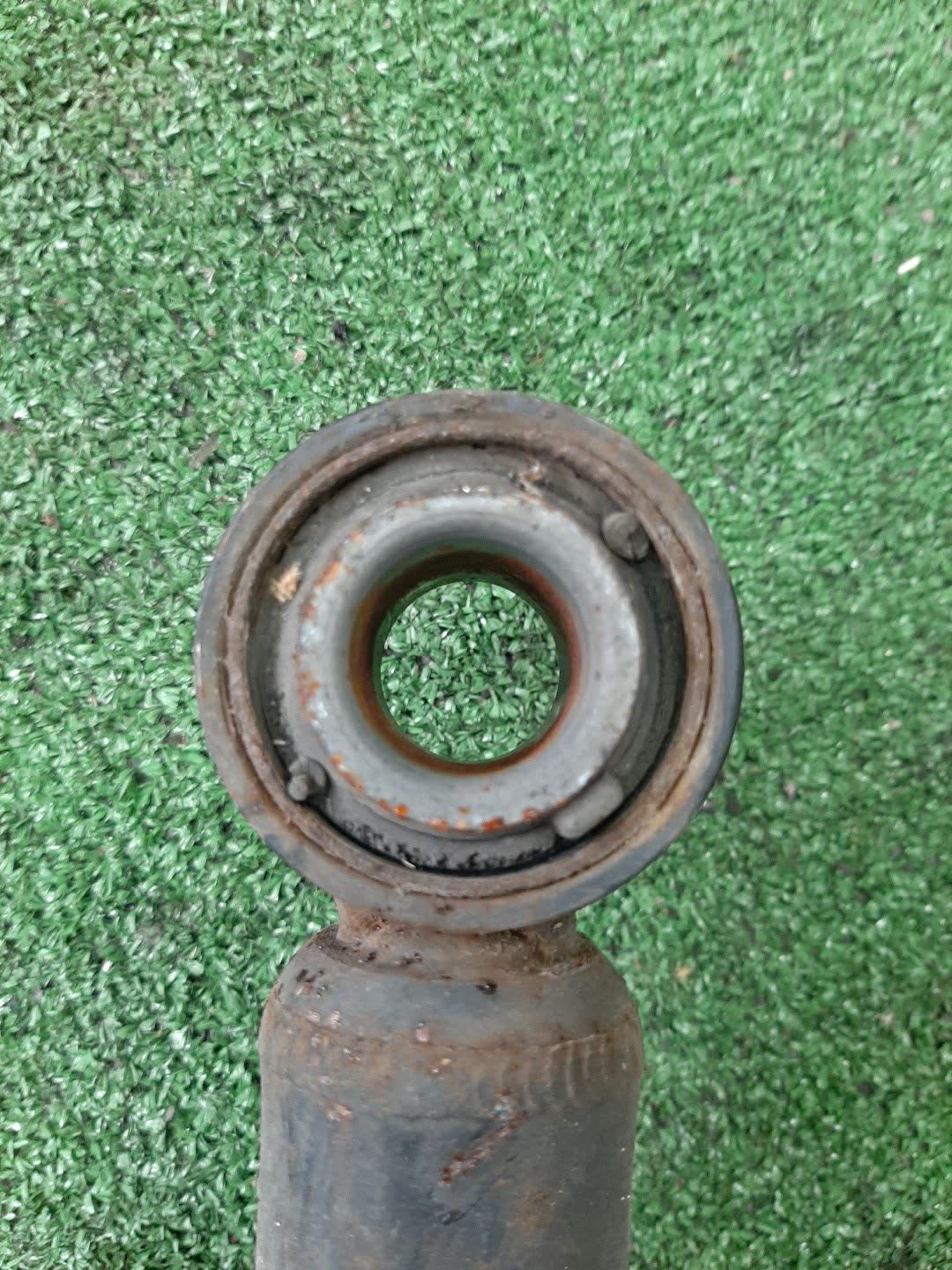 Стойка левая задняя TOYOTA COROLLA, OPA, PREMIO, COROLLA SPACIO, VISTA, ALLION, COROLLA FIELDER, ALLEX, COROLLA RUNX, SIENTA, WILL VS, VISTA ARDEO, COROLLA  AXIO NZE121, NZE120, NZE141, ZZE122, CE121, ZZE123, ACT10, ZCT10, ZZT240, NZT240, AZT240, NZE