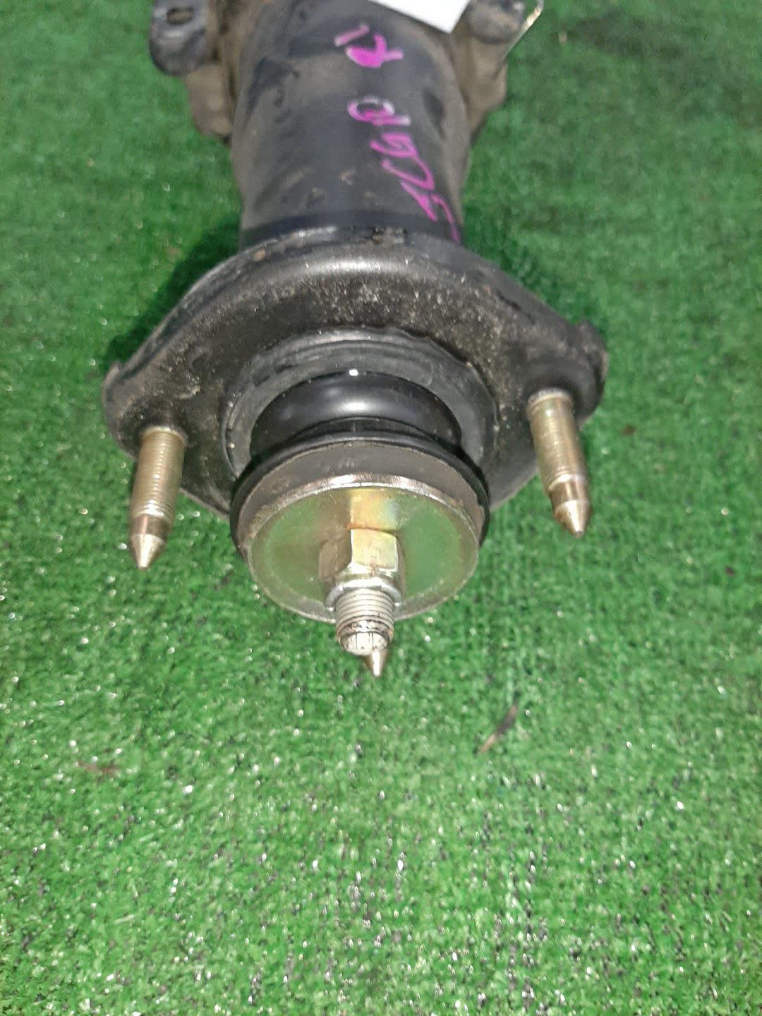 Стойка левая задняя TOYOTA BREVIS, CROWN, PROGRES, ALTEZZA, VEROSSA, MARK II JCG10, JCG11, JCG15, GS171, JZS175, JZS171, JZS173, JZS179, JKS175, GXE10, SXE10, JCE10, GXE15, JCE15, GX110, JZX110, GX115, JZX115 1JZ-FSE, 2JZ-FSE, 1G-FE, 1JZ-GE, 2JZ-GE, Стойка левая задняя TOYOTA BREVIS, CROWN, PROGRES, ALTEZZA, VEROSSA, MARK II JCG10, JCG11, JCG15, GS171, JZS175, JZS171, JZS173, JZS179, JKS175, GXE10, SXE10, JCE10, GXE15, JCE15, GX110, JZX110, GX115, JZX115 1JZ-FSE, 2JZ-FSE, 1G-FE, 1JZ-GE, 2JZ-GE,