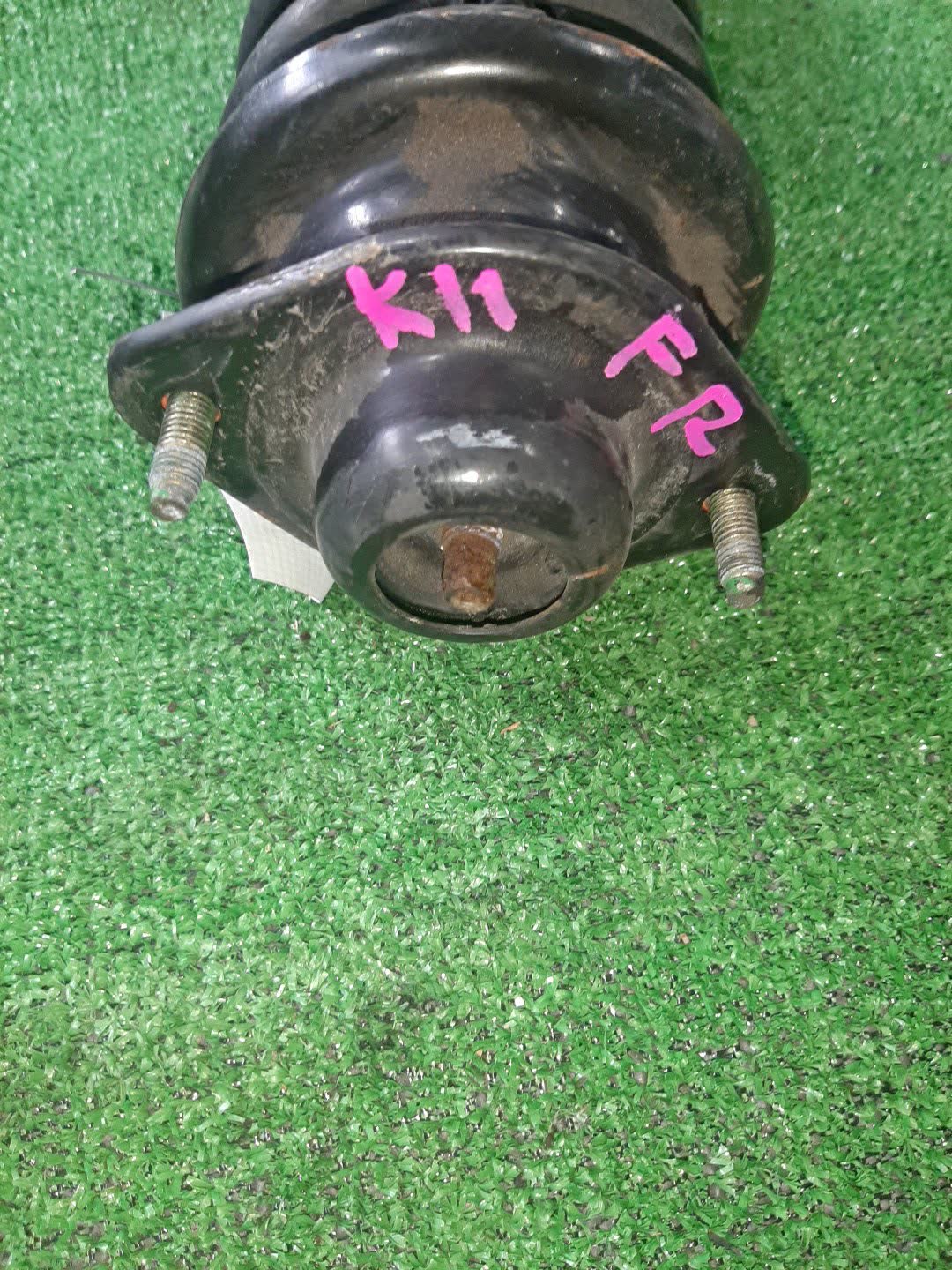 Стойка правая передняя NISSAN MARCH, CUBE K11, HK11, AK11, Z10, AZ10, ANZ10 CG13DE, CGA3DE, CG10DE 2 ракурс