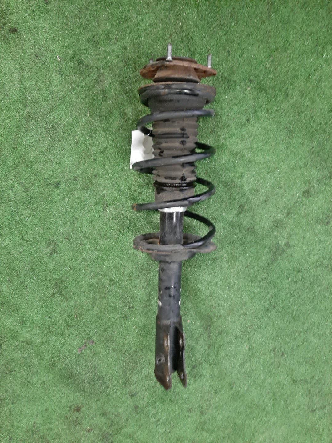 Стойка правая передняя TOYOTA FUNCARGO, IST, PLATZ, RAUM, VITZ, WILL VI, PROBOX, BB, PORTE, SUCCEED, WILL CYPHA NCP20, NCP21, NCP60, NCP61, NCP12, SCP11, NCZ20, SCP10, NCP10, SCP13, NCP13, NCP19, NCP51V, NCP58G, NCP50V, NLP51, NCP52V, NCP30, NCP31, N