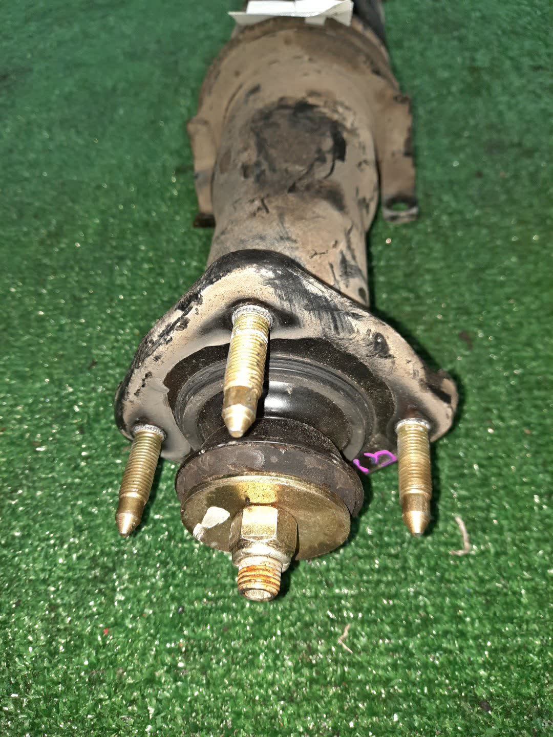 Стойка правая задняя TOYOTA BREVIS, CROWN, PROGRES, ALTEZZA, VEROSSA, MARK II JCG10, JCG11, JCG15, GS171, JZS175, JZS171, JZS173, JZS179, JKS175, GXE10, SXE10, JCE10, GXE15, JCE15, GX110, JZX110, GX115, JZX115 1JZ-FSE, 2JZ-FSE, 1G-FE, 1JZ-GE, 2JZ-GE, Стойка правая задняя TOYOTA BREVIS, CROWN, PROGRES, ALTEZZA, VEROSSA, MARK II JCG10, JCG11, JCG15, GS171, JZS175, JZS171, JZS173, JZS179, JKS175, GXE10, SXE10, JCE10, GXE15, JCE15, GX110, JZX110, GX115, JZX115 1JZ-FSE, 2JZ-FSE, 1G-FE, 1JZ-GE, 2JZ-GE,