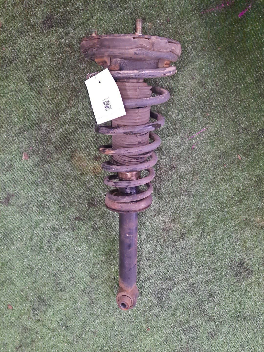 Стойка правая передняя NISSAN PRIMERA P10 SR20DE, SR18DE, SR18DI 1 ракурс
