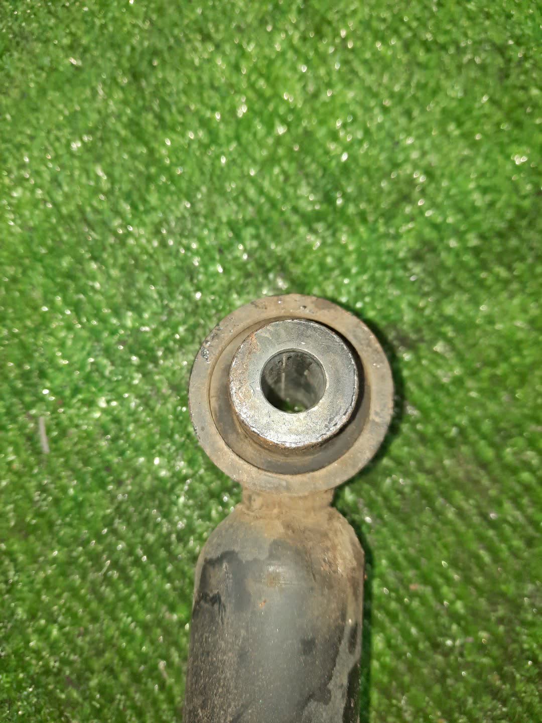 Стойка правая передняя NISSAN PRIMERA P10 SR20DE, SR18DE, SR18DI 3 ракурс