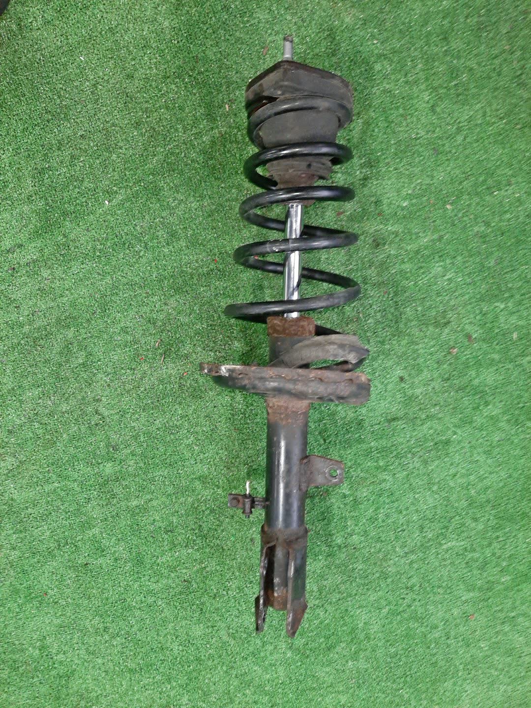 Стойка левая задняя  TOYOTA HARRIER, RX350, RX300, RX330, RX400H MCU35W, GSU35W, ACU35W, MHU38W,  1MZ-FE, 2GR-FE, 2AZ-FE, 3MZ-FE 1 ракурс