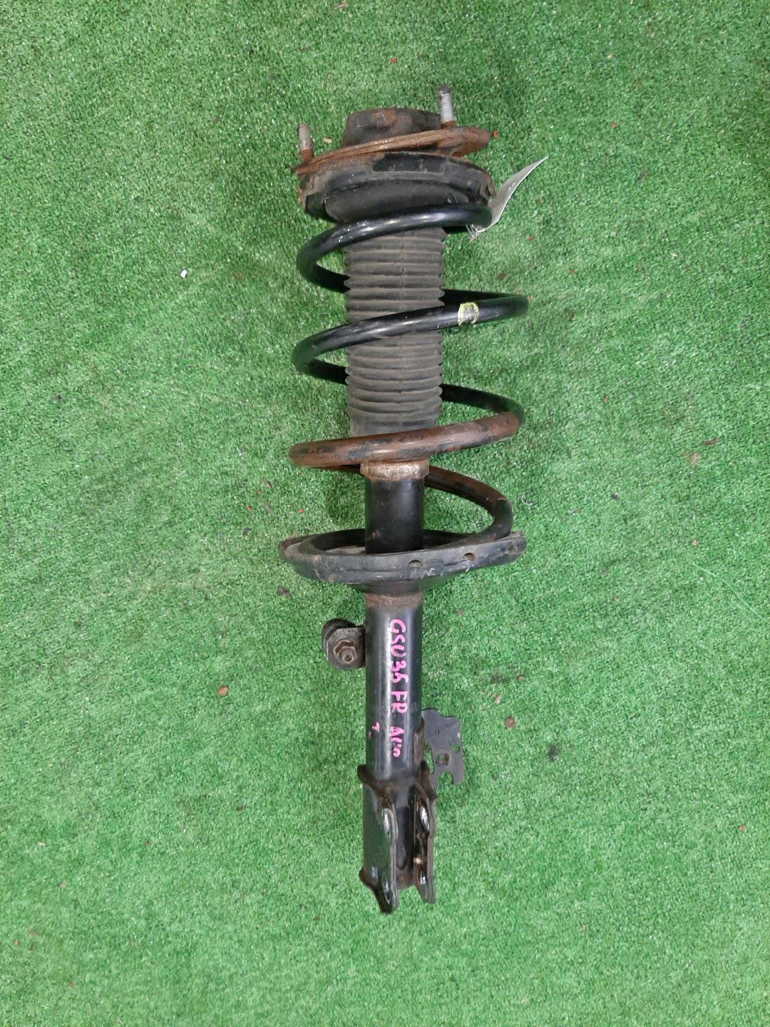 Стойка правая передняя  TOYOTA HARRIER MCU35W, GSU35W, ACU35W, MHU38W 1MZ-FE, 2GR-FE, 2AZ-FE, 3MZ-FE 1 ракурс