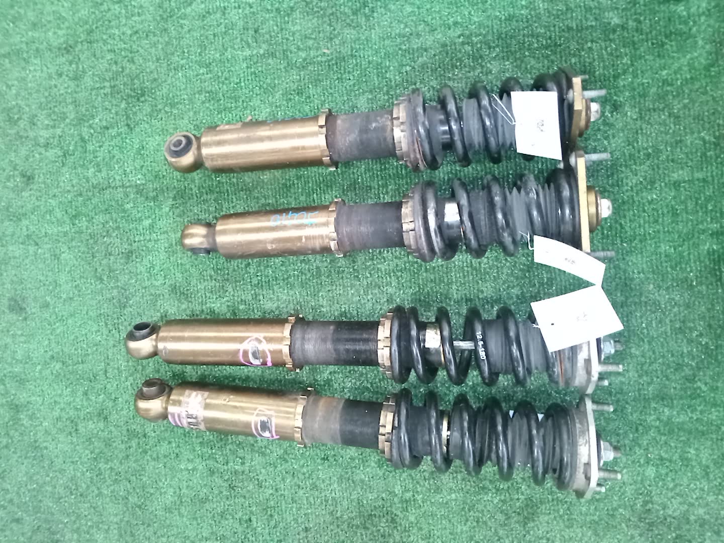 Стойка левая передняя TOYOTA BREVIS JCG10 1JZ-FSE 1 ракурс