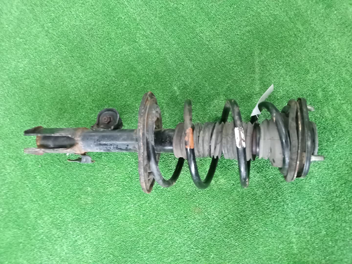 Стойка левая передняя TOYOTA ESTIMA GSR55W, ACR55W 2GR-FE, 2AZ-FE 1 ракурс