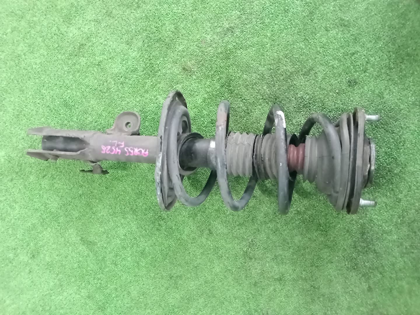 Стойка левая передняя TOYOTA ESTIMA GSR55W, ACR55W 2GR-FE, 2AZ-FE 1 ракурс