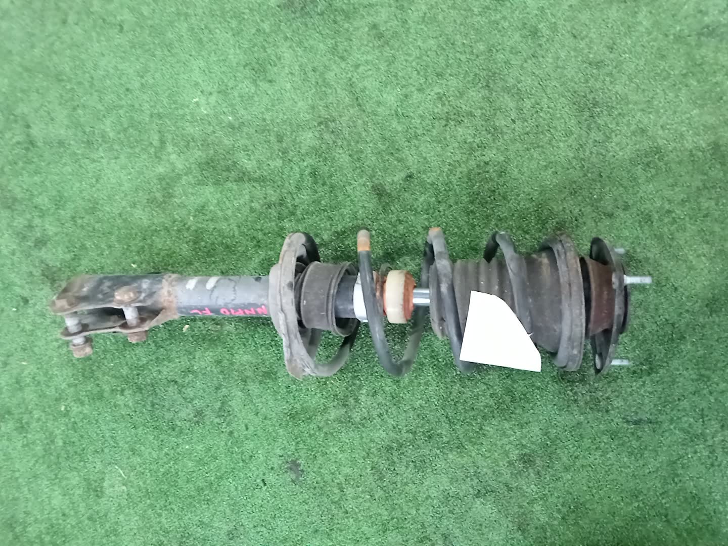 Стойка левая передняя TOYOTA FUNCARGO, IST, PLATZ, RAUM, VITZ, WILL VI, PROBOX, BB, PORTE, SUCCEED, WILL CYPHA NCP20, NCP21, NCP60, NCP61, NCP12, SCP11, NCZ20, SCP10, NCP10, SCP13, NCP13, NCP19, NCP51V, NCP58G, NCP50V, NLP51, NCP52V, NCP30, NCP31, NC