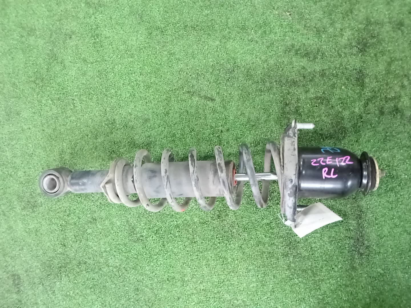 Стойка левая задняя TOYOTA COROLLA, OPA, PREMIO, COROLLA SPACIO, VISTA, ALLION, COROLLA FIELDER, ALLEX, COROLLA RUNX, SIENTA, WILL VS, VISTA ARDEO, COROLLA  AXIO NZE121, NZE120, NZE141, ZZE122, CE121, ZZE123, ACT10, ZCT10, ZZT240, NZT240, AZT240, NZE