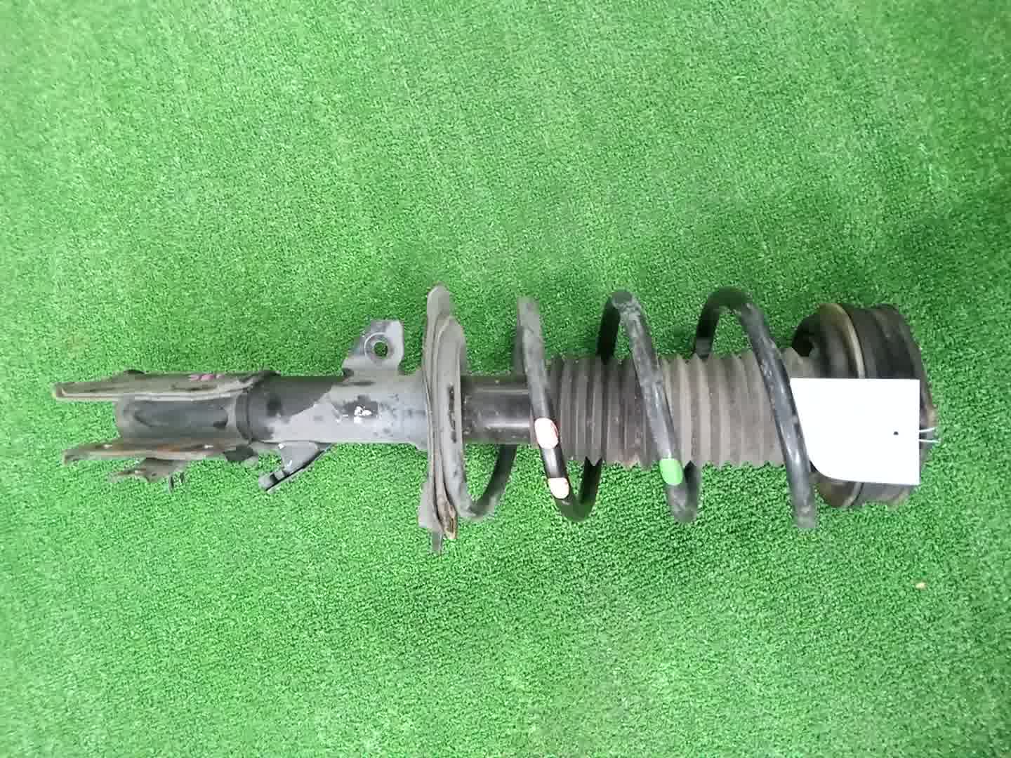 Стойка правая передняя NISSAN SERENA C27 MR20DD 1 ракурс