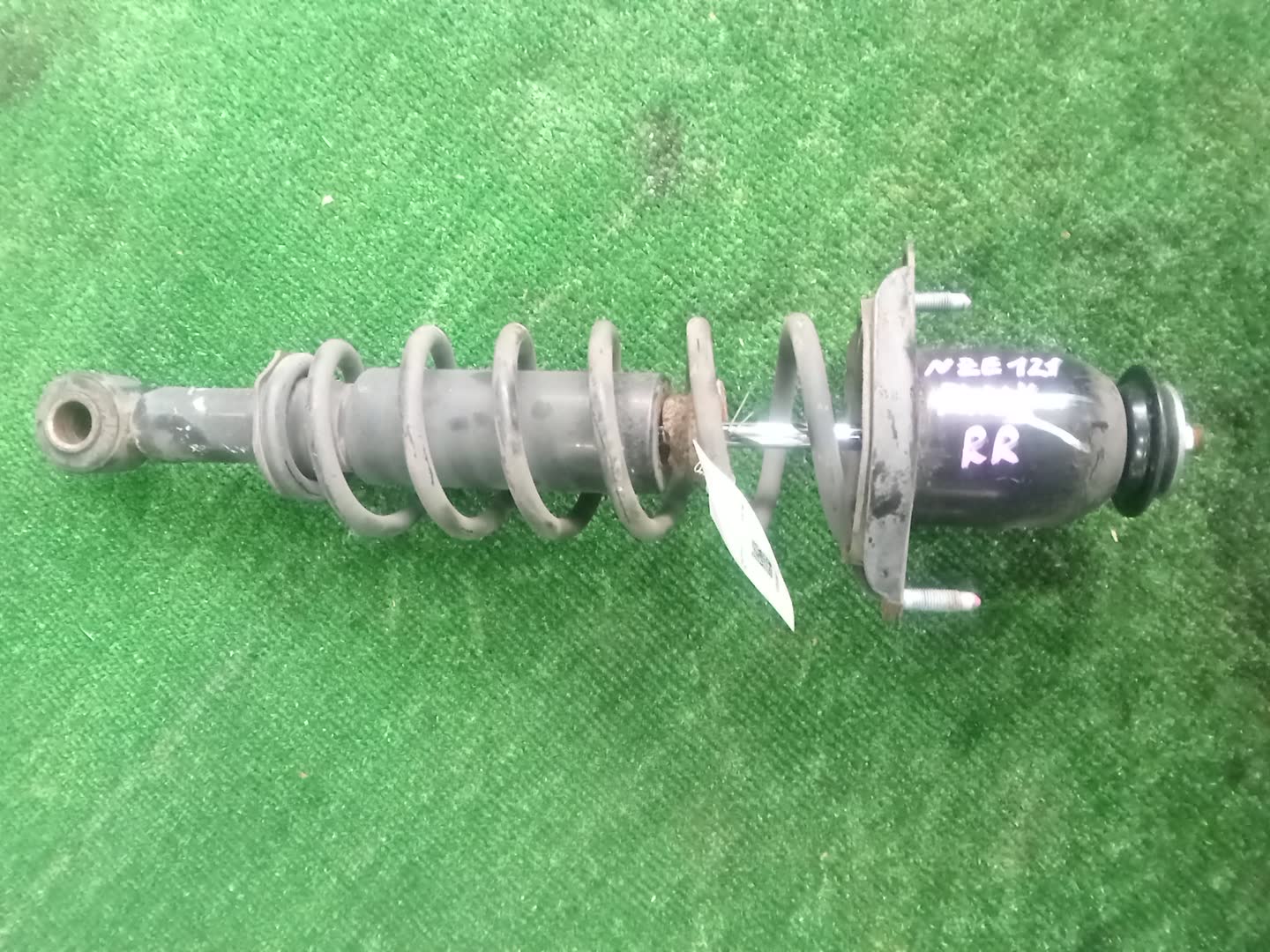 Стойка правая задняя TOYOTA COROLLA, OPA, PREMIO, COROLLA SPACIO, VISTA, ALLION, COROLLA FIELDER, ALLEX, COROLLA RUNX, SIENTA, WILL VS, VISTA ARDEO, COROLLA  AXIO NZE121, NZE120, NZE141, ZZE122, CE121, ZZE123, ACT10, ZCT10, ZZT240, NZT240, AZT240, NZ