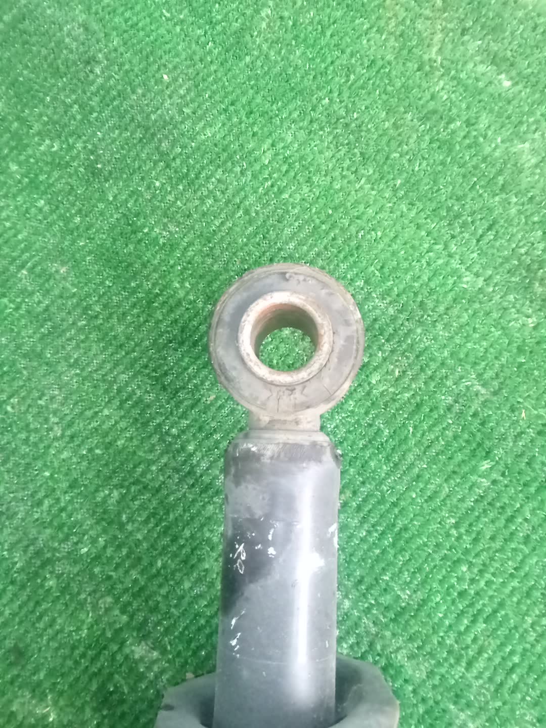Стойка правая задняя TOYOTA COROLLA, OPA, PREMIO, COROLLA SPACIO, VISTA, ALLION, COROLLA FIELDER, ALLEX, COROLLA RUNX, SIENTA, WILL VS, VISTA ARDEO, COROLLA  AXIO NZE121, NZE120, NZE141, ZZE122, CE121, ZZE123, ACT10, ZCT10, ZZT240, NZT240, AZT240, NZ