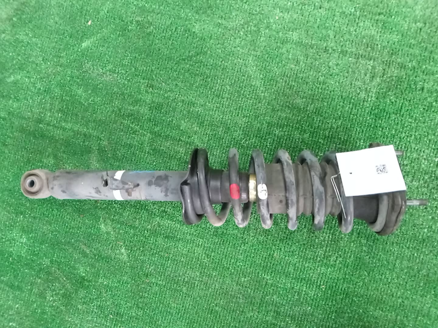 Стойка левая передняя TOYOTA BREVIS JCG10 1JZ-GE 1 ракурс