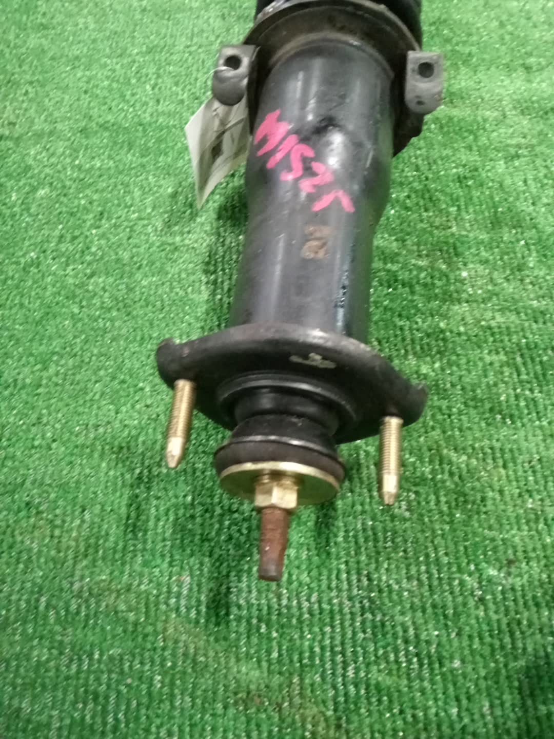 Стойка правая задняя TOYOTA ARISTO JZS160, JZS161 2JZ-GE, 2JZ-GTE 2 ракурс Стойка правая задняя TOYOTA ARISTO JZS160, JZS161 2JZ-GE, 2JZ-GTE 2 ракурс