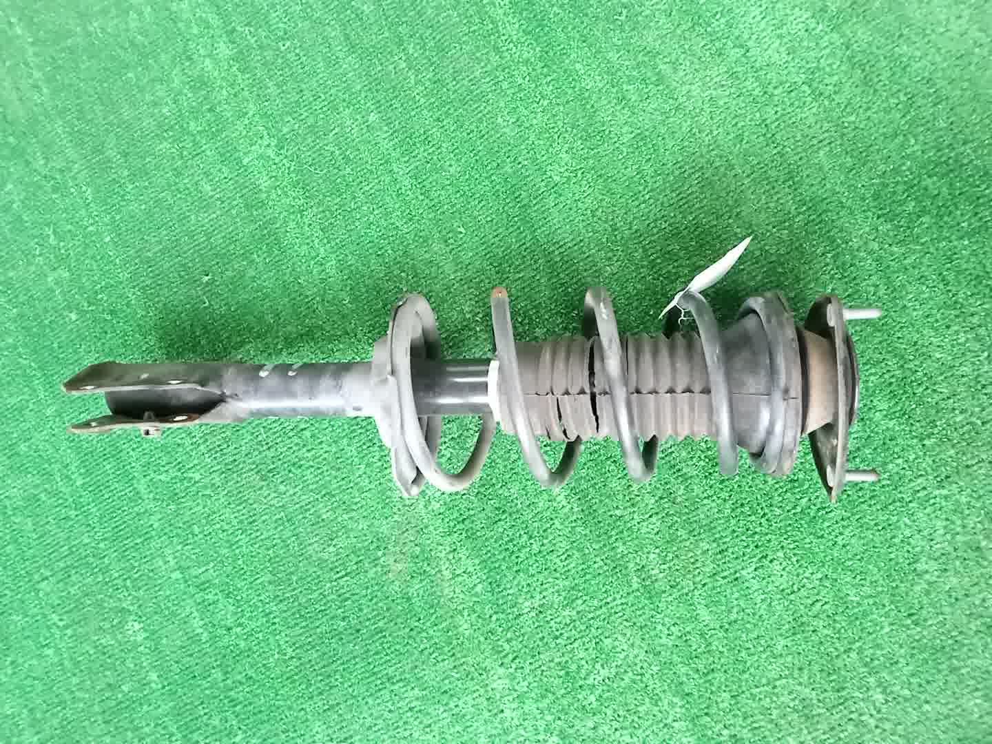 Стойка левая передняя TOYOTA FUNCARGO, IST, PLATZ, RAUM, VITZ, WILL VI, PROBOX, BB, PORTE, SUCCEED, WILL CYPHA NCP20, NCP21, NCP60, NCP61, NCP12, SCP11, NCZ20, SCP10, NCP10, SCP13, NCP13, NCP19, NCP51V, NCP58G, NCP50V, NLP51, NCP52V, NCP30, NCP31, NC