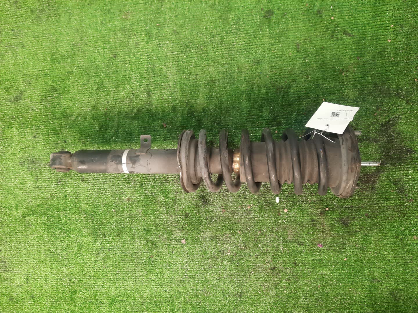 Стойка левая передняя TOYOTA PROGRES JCG11 2JZ-GE 1 ракурс Стойка левая передняя TOYOTA PROGRES JCG11 2JZ-GE 1 ракурс