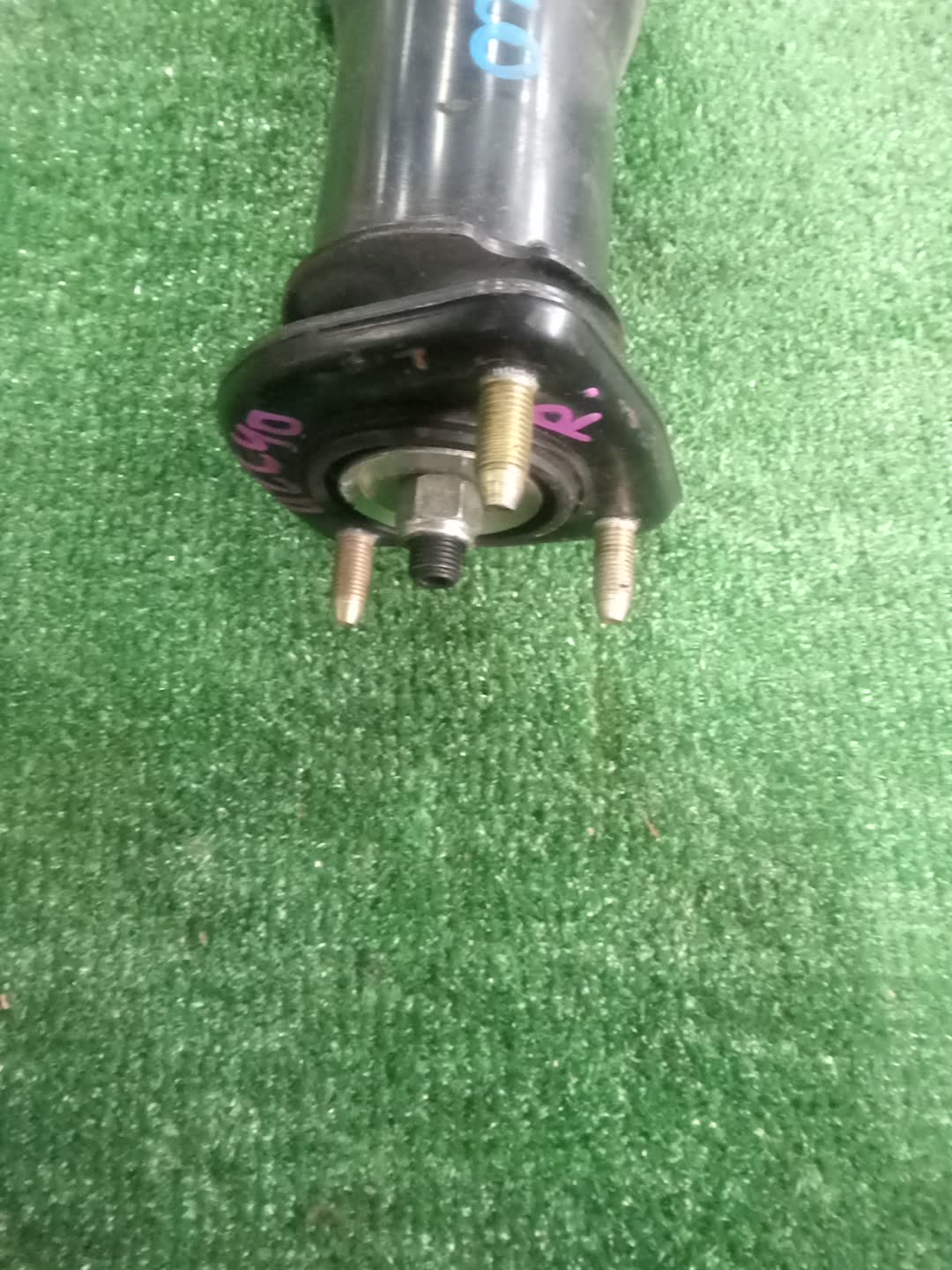 Стойка правая задняя TOYOTA SOARER UZZ40 3UZ-FE 2 ракурс