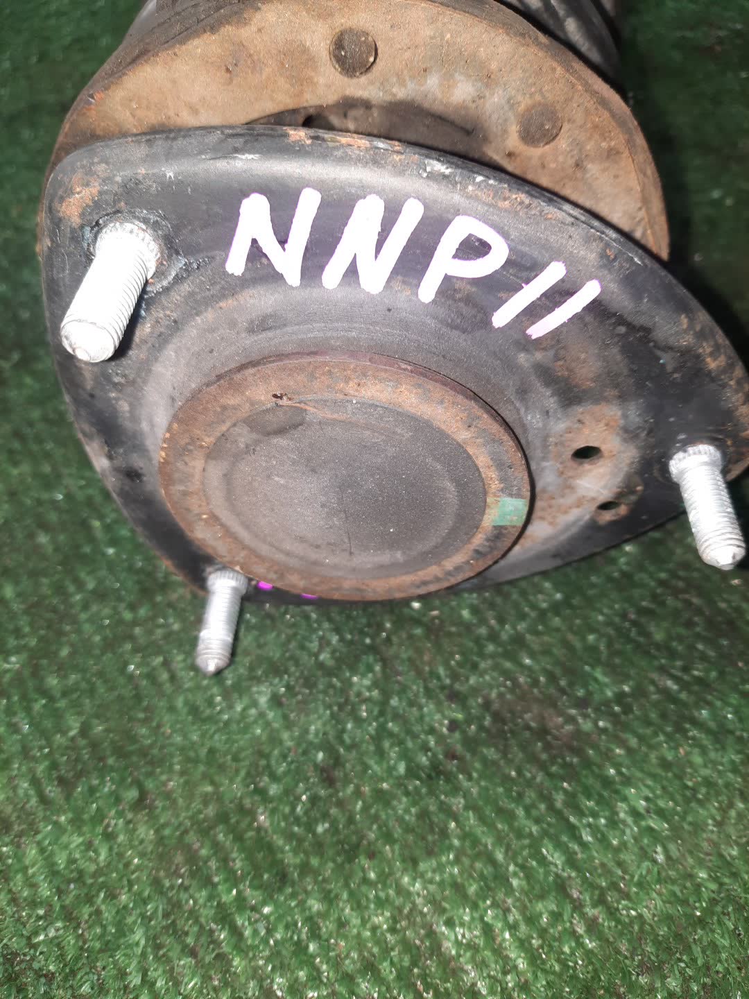 Стойка левая передняя TOYOTA FUNCARGO, IST, PLATZ, RAUM, VITZ, WILL VI, PROBOX, BB, PORTE, SUCCEED, WILL CYPHA NCP20, NCP21, NCP60, NCP61, NCP12, SCP11, NCZ20, SCP10, NCP10, SCP13, NCP13, NCP19, NCP51V, NCP58G, NCP50V, NLP51, NCP52V, NCP30, NCP31, NC