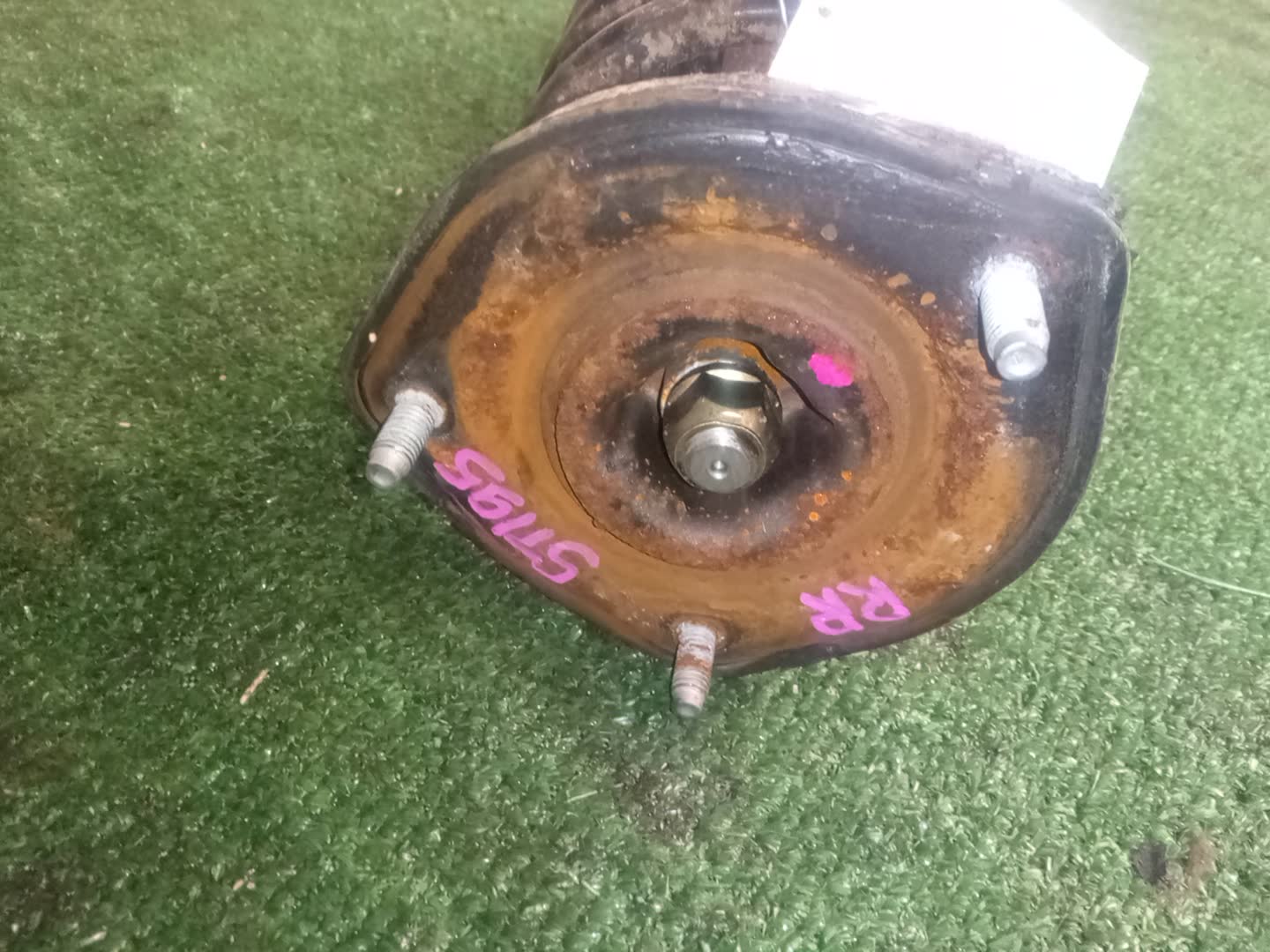 Стойка правая задняя TOYOTA CALDINA, CARINA, CORONA, CORONA PREMIO ST215W, ST215G, CT216, ST215, CT216G, ST195G, ST195, CT195, CT215 3S-GTE, 3S-FE, 3S-GE, 3C-TE, 2C, 2C-T 2 ракурс