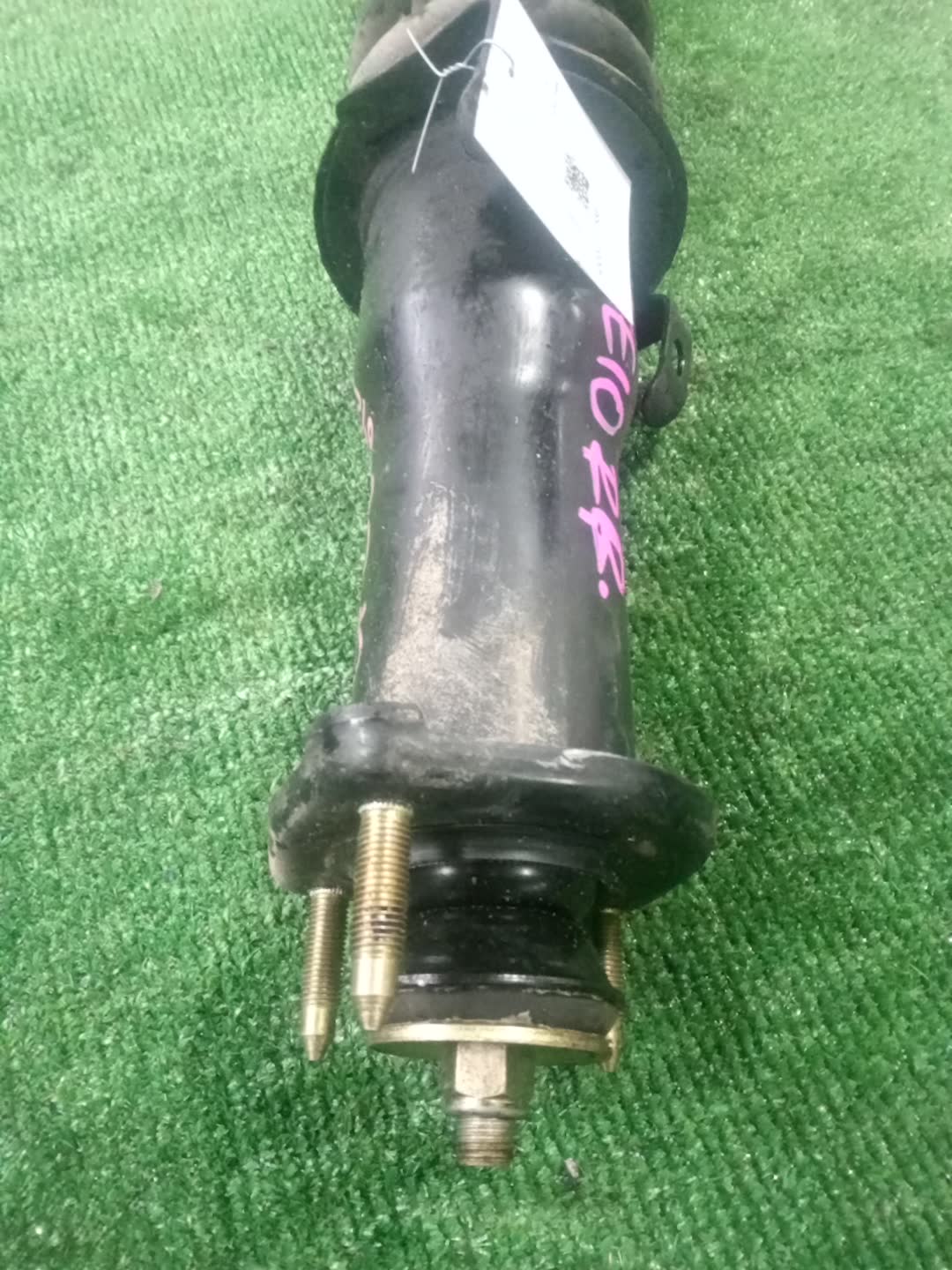 Стойка правая задняя TOYOTA BREVIS, CROWN, PROGRES, ALTEZZA, VEROSSA, MARK II JCG10, JCG11, JCG15, GS171, JZS175, JZS171, JZS173, JZS179, JKS175, GXE10, SXE10, JCE10, GXE15, JCE15, GX110, JZX110, GX115, JZX115 1JZ-FSE, 2JZ-FSE, 1G-FE, 1JZ-GE, 2JZ-GE, Стойка правая задняя TOYOTA BREVIS, CROWN, PROGRES, ALTEZZA, VEROSSA, MARK II JCG10, JCG11, JCG15, GS171, JZS175, JZS171, JZS173, JZS179, JKS175, GXE10, SXE10, JCE10, GXE15, JCE15, GX110, JZX110, GX115, JZX115 1JZ-FSE, 2JZ-FSE, 1G-FE, 1JZ-GE, 2JZ-GE,