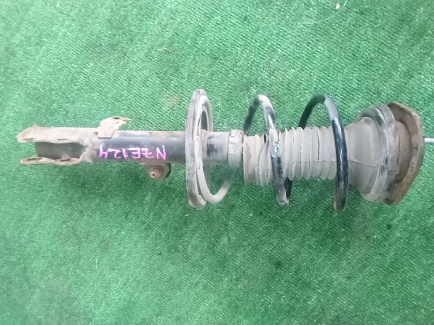 Стойка левая передняя TOYOTA COROLLA, PREMIO, COROLLA SPACIO, WISH, ALLION, COROLLA FIELDER, ALLEX, COROLLA RUNX, WILL VS, COROLLA  AXIO ZZE124, NZE121, NZE120, ZZE122, NZE124, CE121, ZRT265, ZZT240, NZT240, ZRT260, ZZT245, NZT260, ZRT261, NZE121N, Z