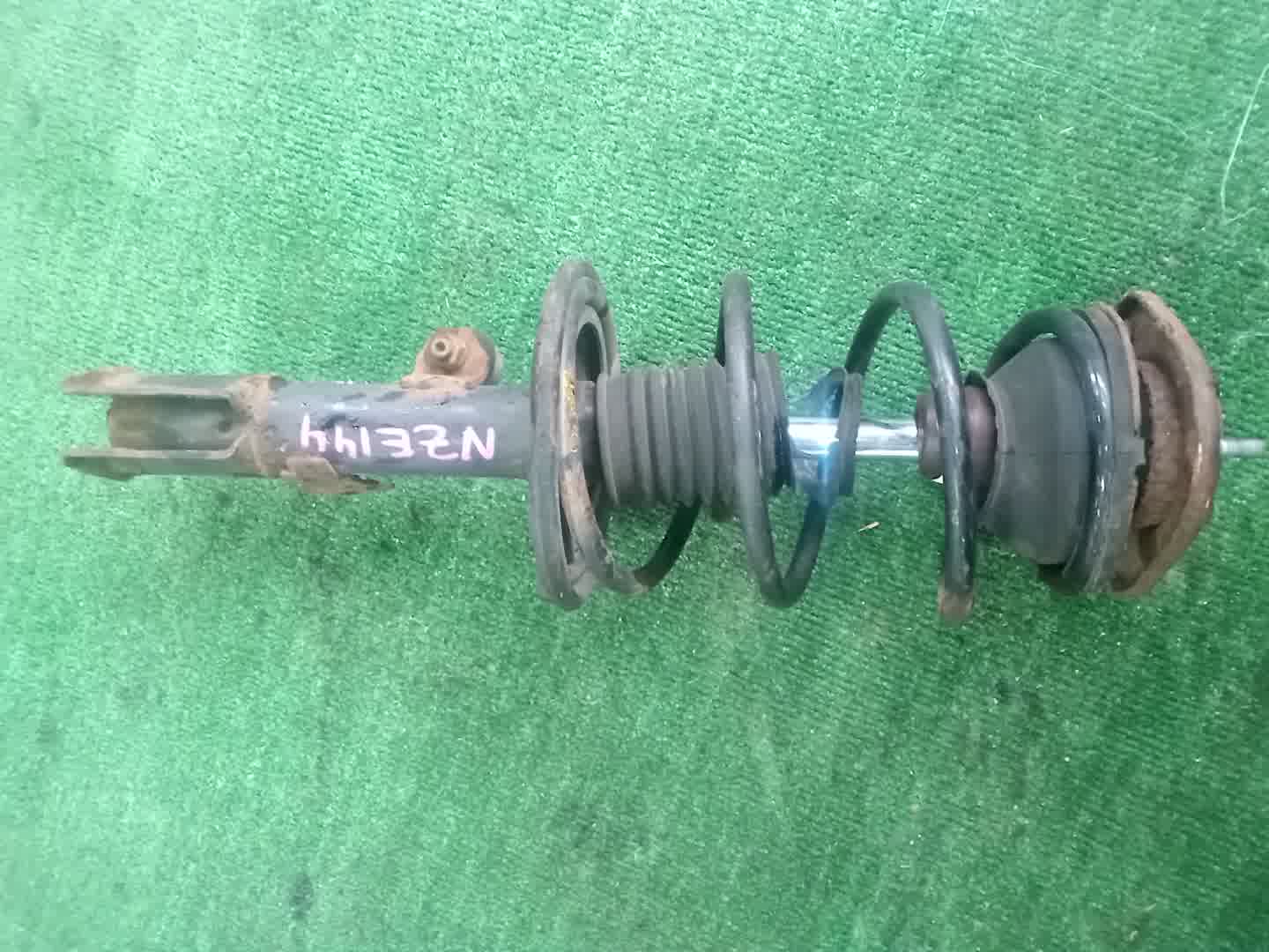 Стойка правая передняя TOYOTA COROLLA, PREMIO, COROLLA SPACIO, WISH, ALLION, COROLLA FIELDER, ALLEX, COROLLA RUNX, WILL VS, COROLLA  AXIO ZZE124, NZE121, NZE120, ZZE122, NZE124, CE121, ZRT265, ZZT240, NZT240, ZRT260, ZZT245, NZT260, ZRT261, NZE121N, 