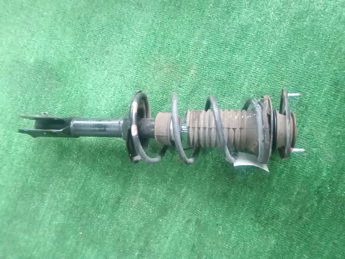 Стойка правая передняя TOYOTA FUNCARGO, IST, PLATZ, RAUM, VITZ, WILL VI, PROBOX, BB, PORTE, SUCCEED, WILL CYPHA NCP20, NCP21, NCP60, NCP61, NCP12, SCP11, NCZ20, SCP10, NCP10, SCP13, NCP13, NCP19, NCP51V, NCP58G, NCP50V, NLP51, NCP52V, NCP30, NCP31, N