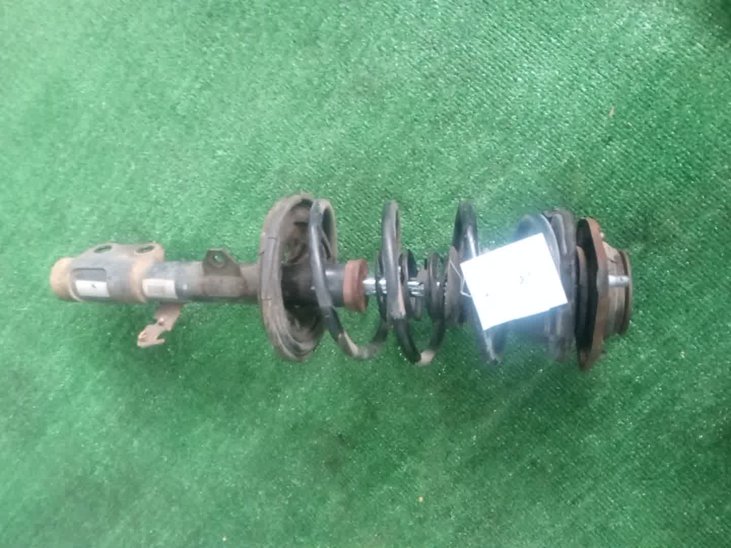 Стойка левая передняя TOYOTA OPA ACT10, ZCT10 1AZ-FSE, 1ZZ-FE 1 ракурс