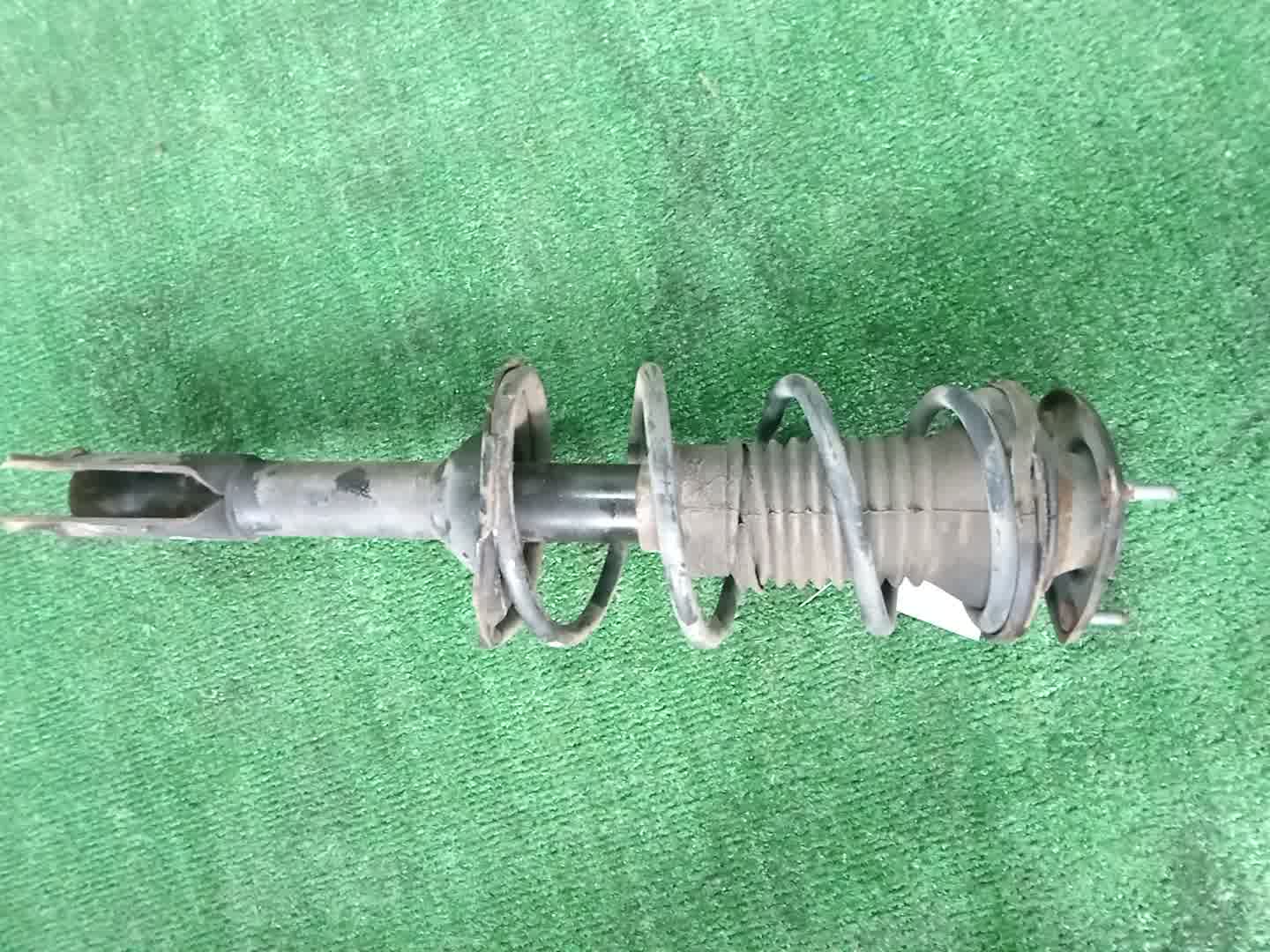 Стойка левая передняя TOYOTA FUNCARGO, IST, PLATZ, RAUM, VITZ, WILL VI, PROBOX, BB, PORTE, SUCCEED, WILL CYPHA NCP20, NCP21, NCP60, NCP61, NCP12, SCP11, NCZ20, SCP10, NCP10, SCP13, NCP13, NCP19, NCP51V, NCP58G, NCP50V, NLP51, NCP52V, NCP30, NCP31, NC
