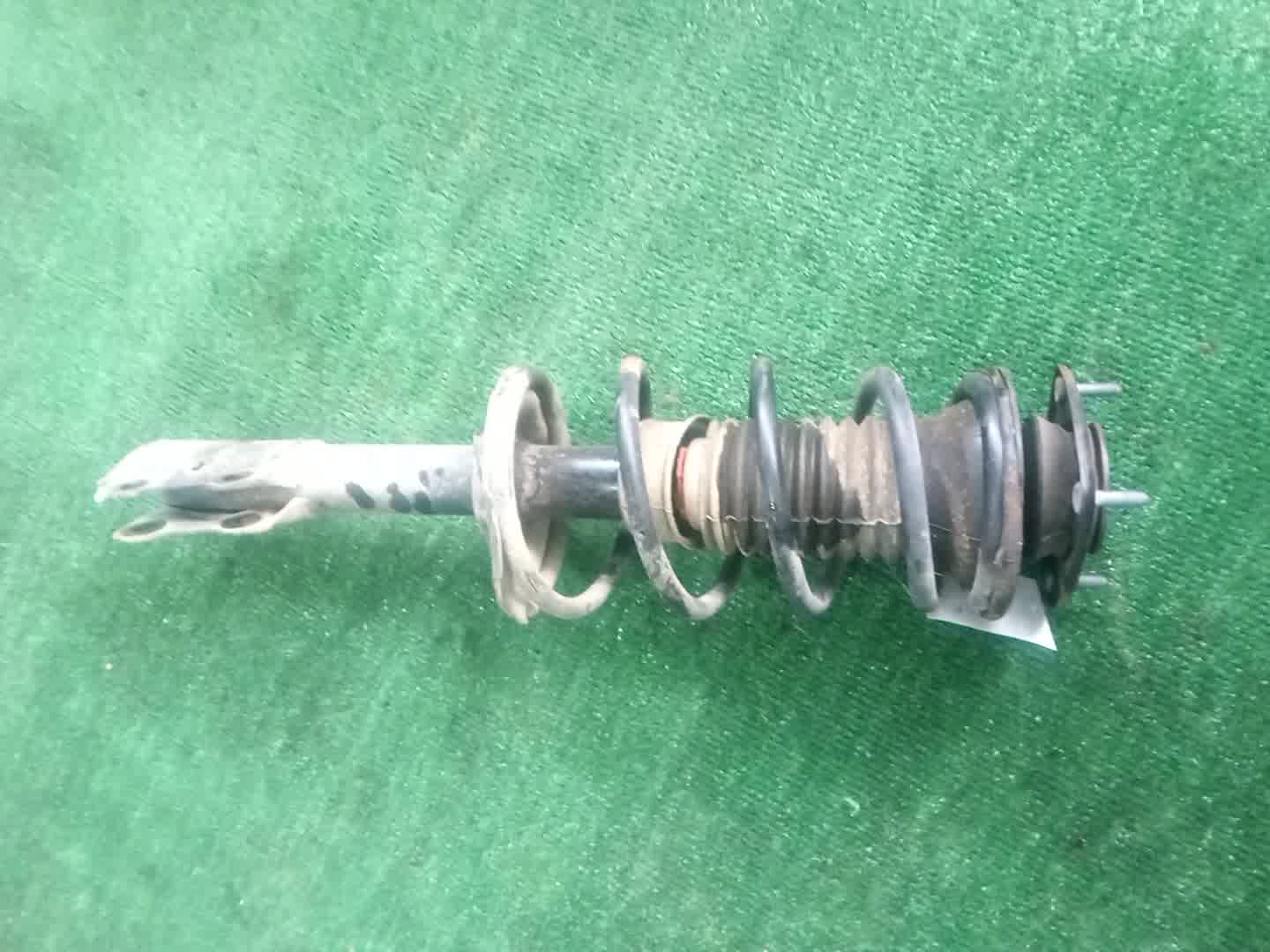 Стойка правая передняя TOYOTA FUNCARGO, IST, PLATZ, RAUM, VITZ, WILL VI, PROBOX, BB, PORTE, SUCCEED, WILL CYPHA NCP20, NCP21, NCP60, NCP61, NCP12, SCP11, NCZ20, SCP10, NCP10, SCP13, NCP13, NCP19, NCP51V, NCP58G, NCP50V, NLP51, NCP52V, NCP30, NCP31, N