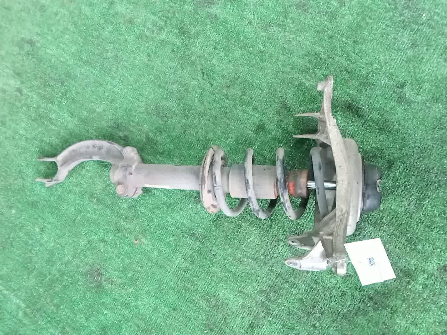 Стойка левая передняя  AUDI A4 8K2 CDN 1 ракурс