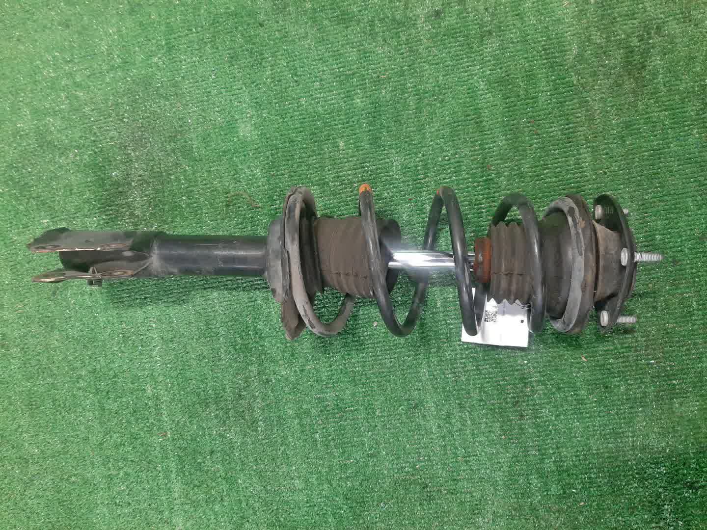 Стойка левая передняя TOYOTA FUNCARGO, IST, PLATZ, RAUM, VITZ, WILL VI, PROBOX, BB, PORTE, SUCCEED, WILL CYPHA NCP20, NCP21, NCP60, NCP61, NCP12, SCP11, NCZ20, SCP10, NCP10, SCP13, NCP13, NCP19, NCP51V, NCP58G, NCP50V, NLP51, NCP52V, NCP30, NCP31, NC Стойка левая передняя TOYOTA FUNCARGO, IST, PLATZ, RAUM, VITZ, WILL VI, PROBOX, BB, PORTE, SUCCEED, WILL CYPHA NCP20, NCP21, NCP60, NCP61, NCP12, SCP11, NCZ20, SCP10, NCP10, SCP13, NCP13, NCP19, NCP51V, NCP58G, NCP50V, NLP51, NCP52V, NCP30, NCP31, NC