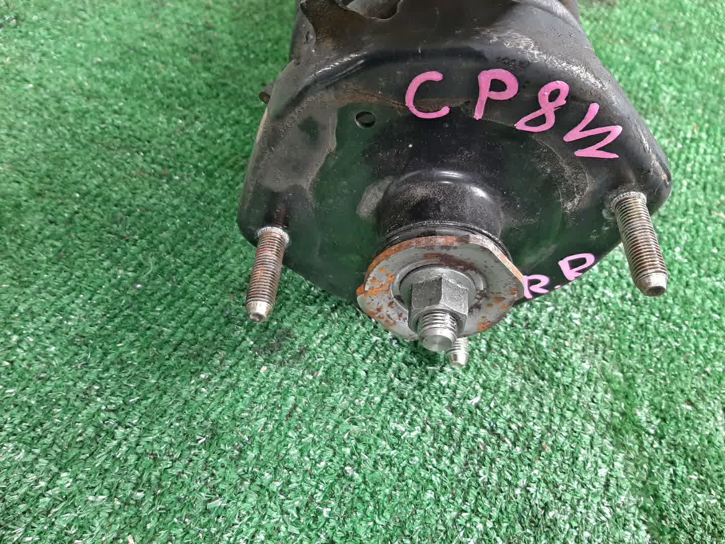 Стойка правая задняя MAZDA PREMACY CP8W, CPEW FP-DE, FS-ZE, FS-DE 2 ракурс