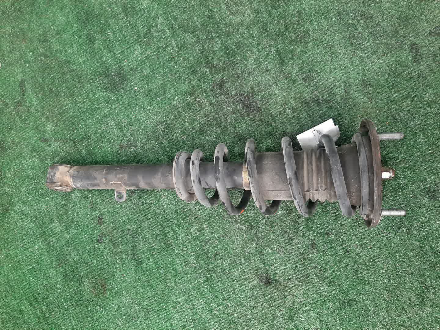Стойка правая передняя TOYOTA ARISTO JZS160, JZS161 2JZ-GE, 2JZ-GTE 1 ракурс Стойка правая передняя TOYOTA ARISTO JZS160, JZS161 2JZ-GE, 2JZ-GTE 1 ракурс