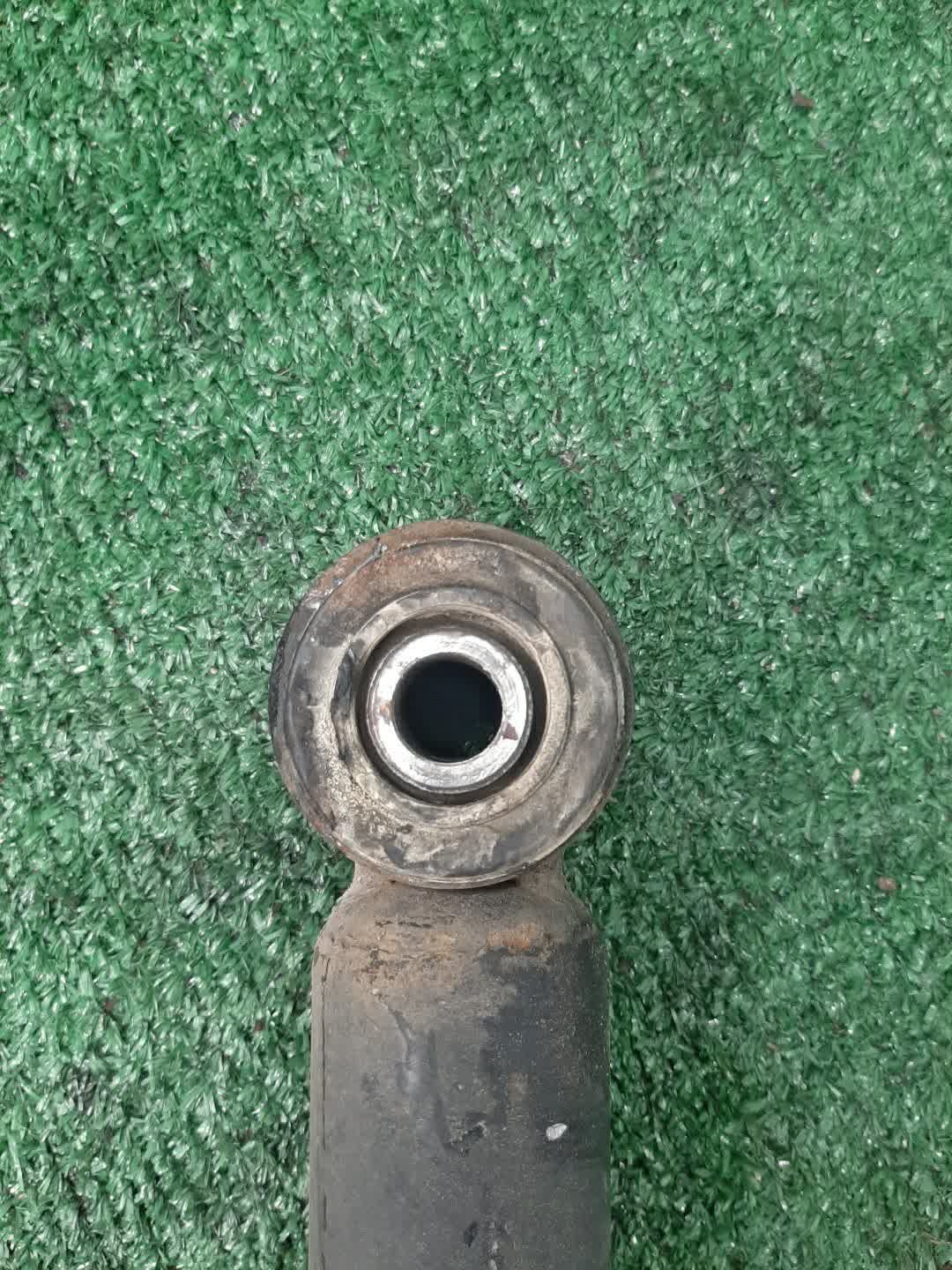 Стойка правая передняя TOYOTA ARISTO JZS160, JZS161 2JZ-GE, 2JZ-GTE 3 ракурс