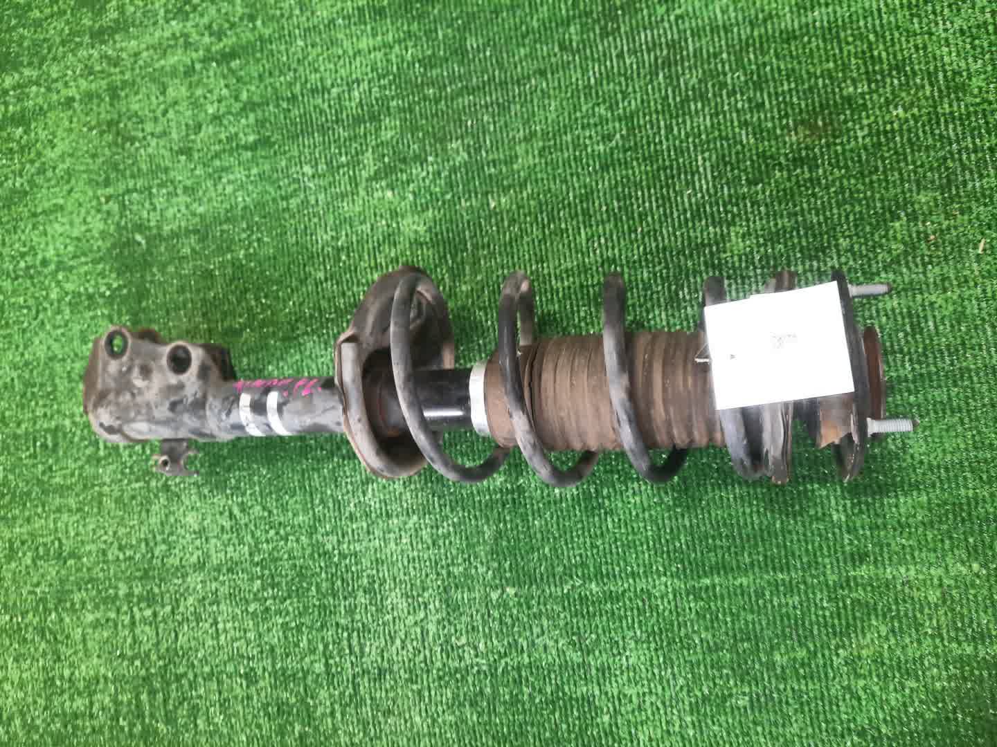 Стойка левая передняя TOYOTA FUNCARGO, IST, PLATZ, RAUM, VITZ, WILL VI, PROBOX, BB, PORTE, SUCCEED, WILL CYPHA NCP20, NCP21, NCP60, NCP61, NCP12, SCP11, NCZ20, SCP10, NCP10, SCP13, NCP13, NCP19, NCP51V, NCP58G, NCP50V, NLP51, NCP52V, NCP30, NCP31, NC Стойка левая передняя TOYOTA FUNCARGO, IST, PLATZ, RAUM, VITZ, WILL VI, PROBOX, BB, PORTE, SUCCEED, WILL CYPHA NCP20, NCP21, NCP60, NCP61, NCP12, SCP11, NCZ20, SCP10, NCP10, SCP13, NCP13, NCP19, NCP51V, NCP58G, NCP50V, NLP51, NCP52V, NCP30, NCP31, NC