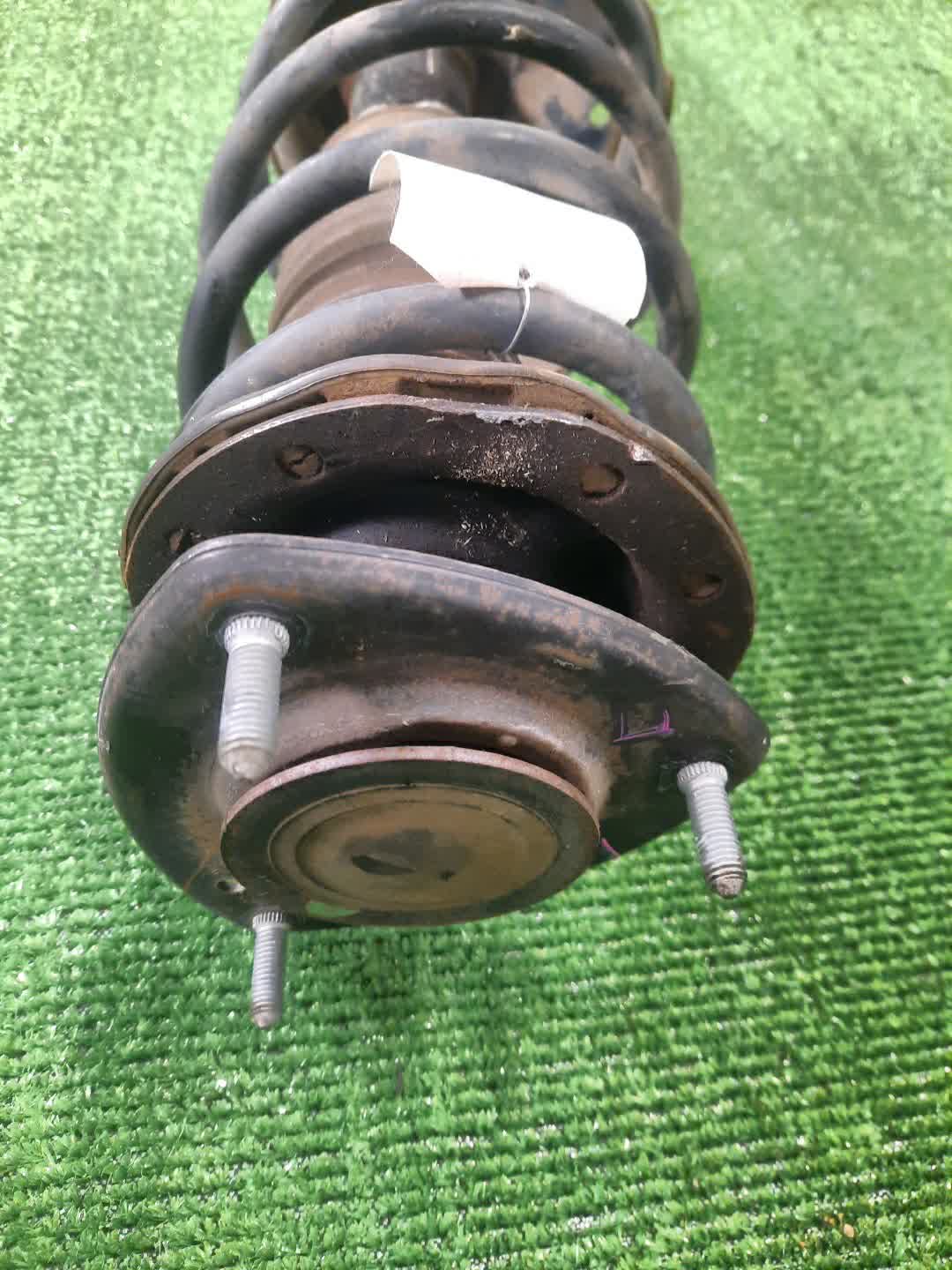 Стойка левая передняя TOYOTA FUNCARGO, IST, PLATZ, RAUM, VITZ, WILL VI, PROBOX, BB, PORTE, SUCCEED, WILL CYPHA NCP20, NCP21, NCP60, NCP61, NCP12, SCP11, NCZ20, SCP10, NCP10, SCP13, NCP13, NCP19, NCP51V, NCP58G, NCP50V, NLP51, NCP52V, NCP30, NCP31, NC