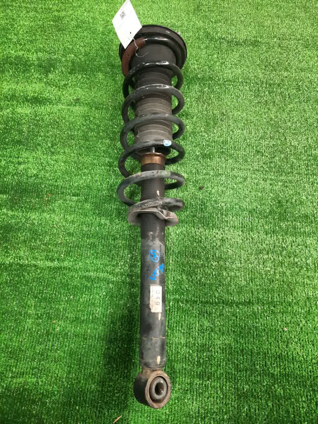 Стойка правая задняя TOYOTA CELSIOR UCF30 3UZ-FE 1 ракурс