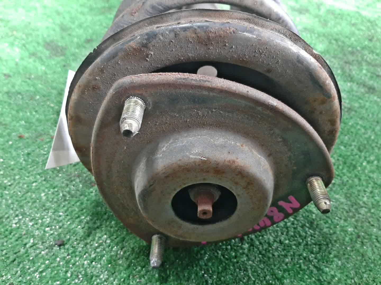 Стойка левая передняя MITSUBISHI CHARIOT GRANDIS, RVR, CHARIOT N84W, N94W, N96W, N86W, N71W, N61W 4G64, 6G72, 4G93 2 ракурс