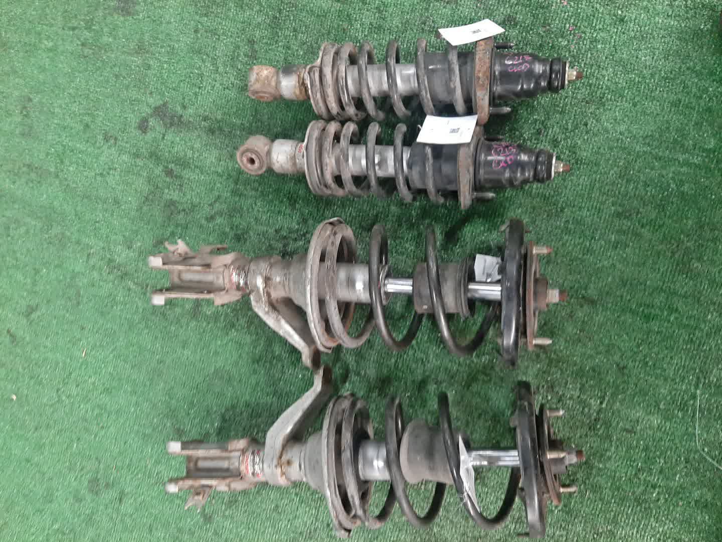 Стойка левая HONDA STREAM RN3 K20A 1 ракурс