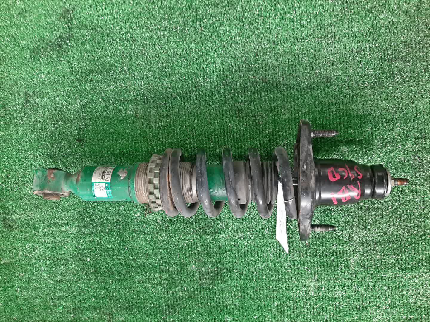 Стойка правая задняя HONDA ODYSSEY RB1 K24A 1 ракурс